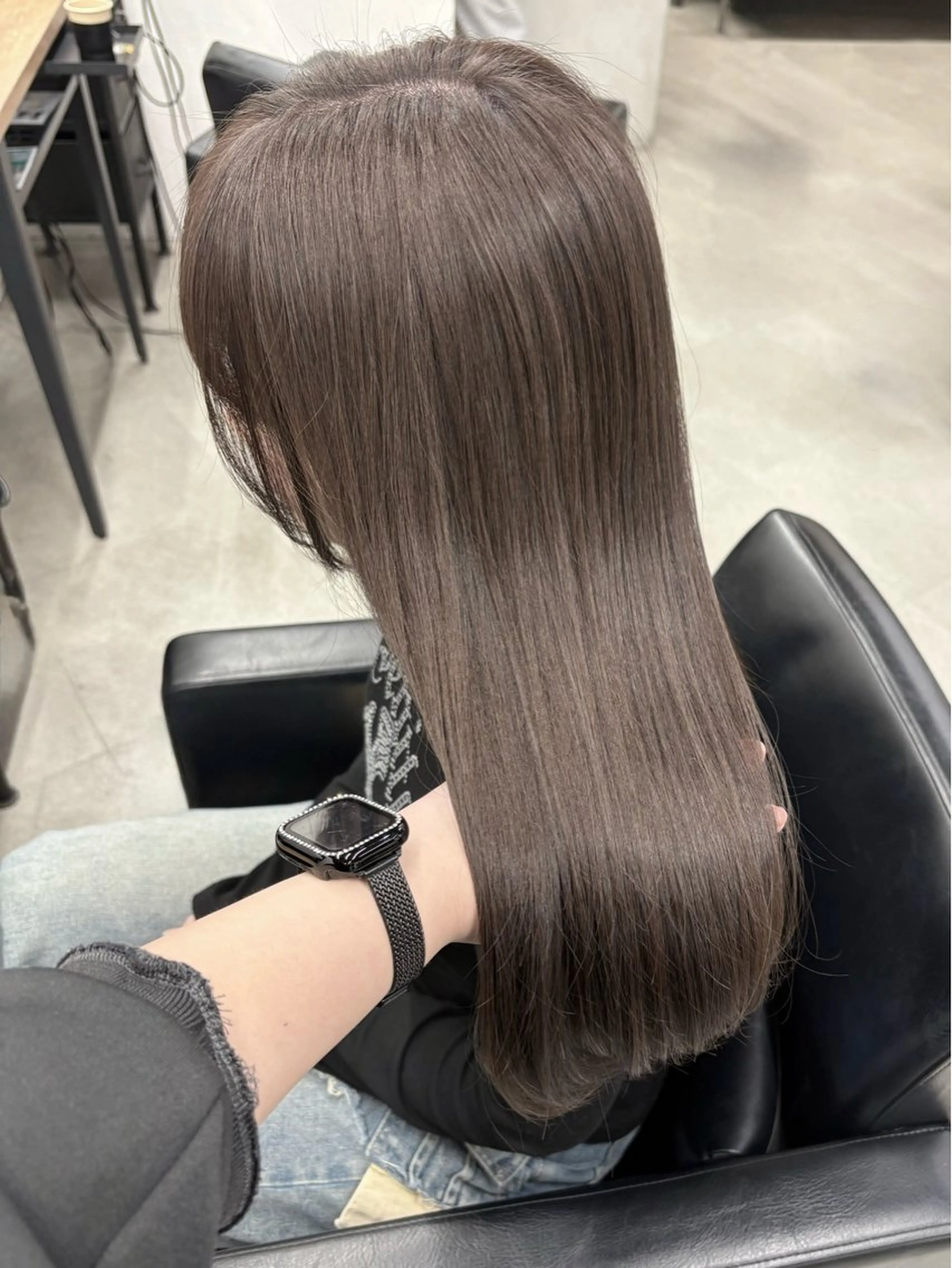 セミロング カラー 🫐寒色系カラー 🫐ヤマナカリリカのヘアスタイル