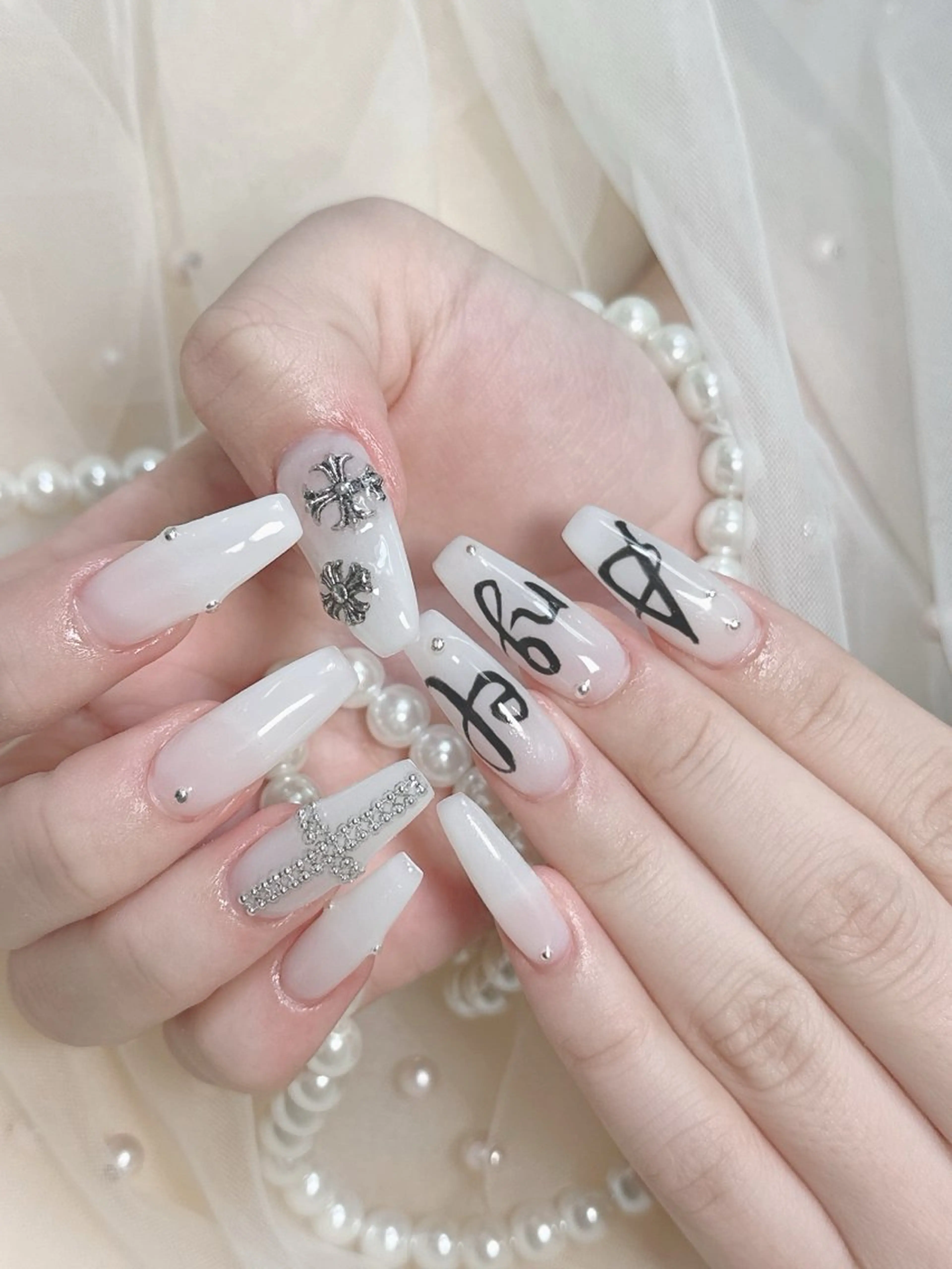 ネイル ハンドネイル MOJO NailSalonのネイルデザイン