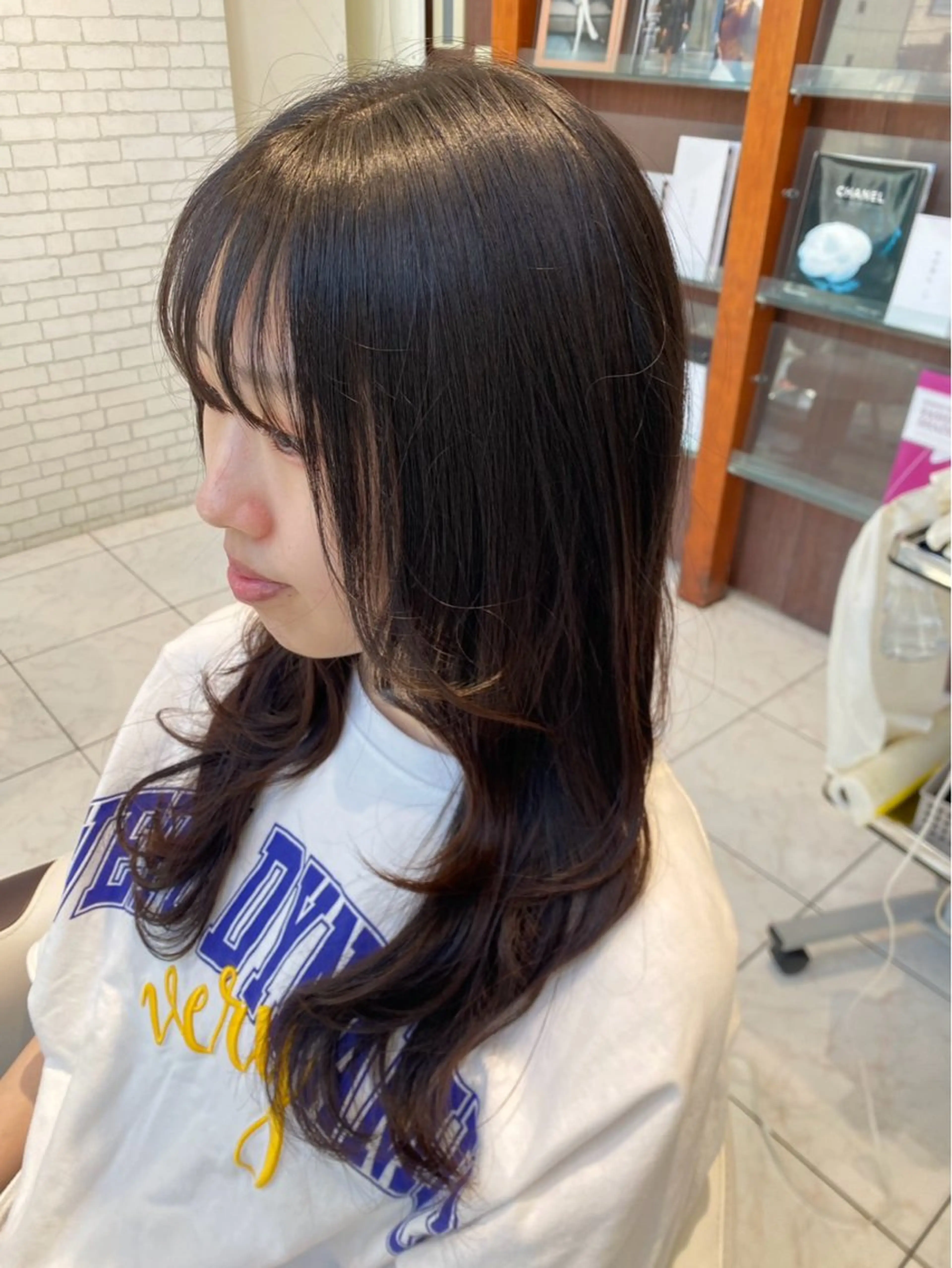 ロング 篠田 綾乃のヘアスタイル