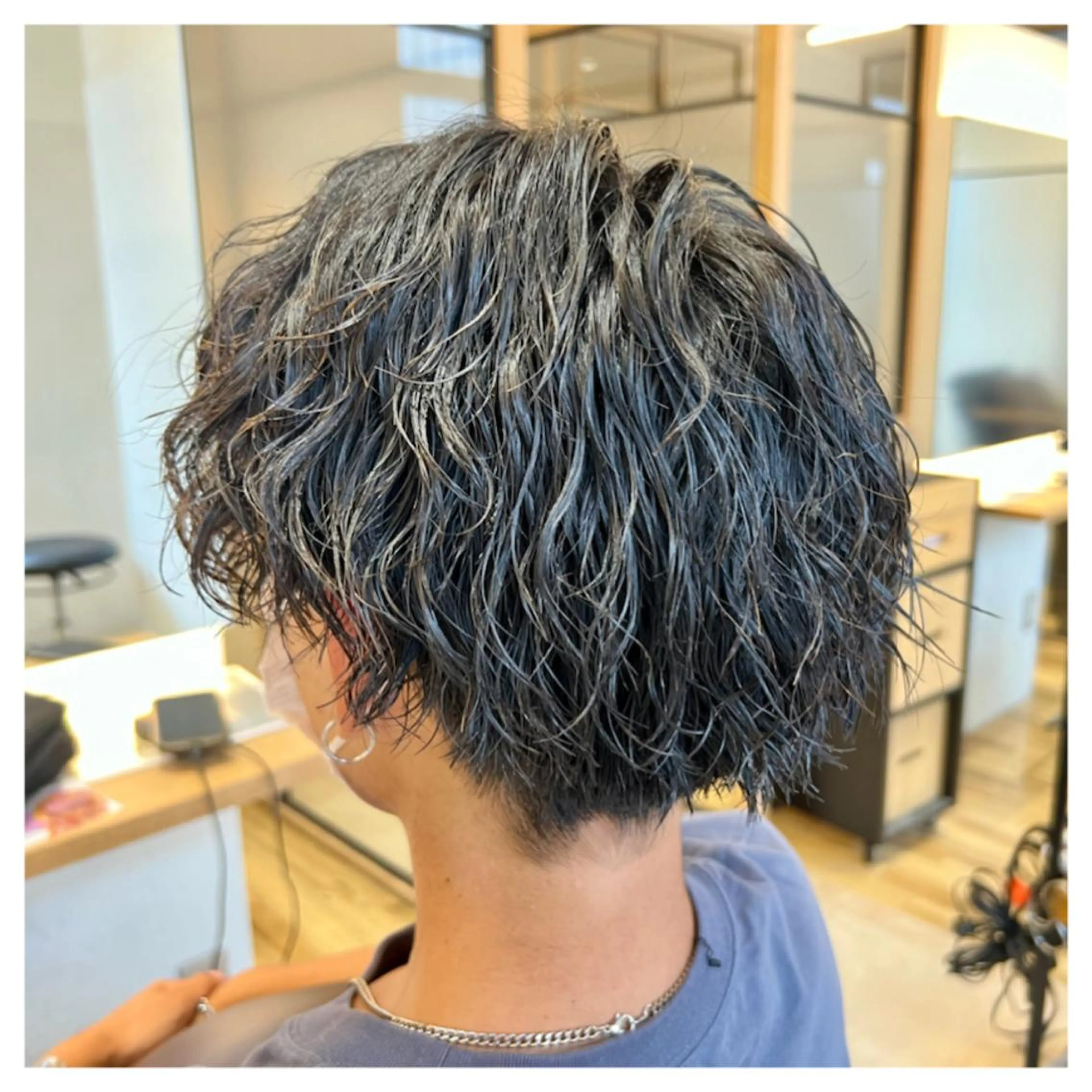 ショート パーマ メンズ メンズパーマ ツイストスパイラルパーマ スパイラルパーマ カット パーマ まちだ ひとみのヘアスタイル