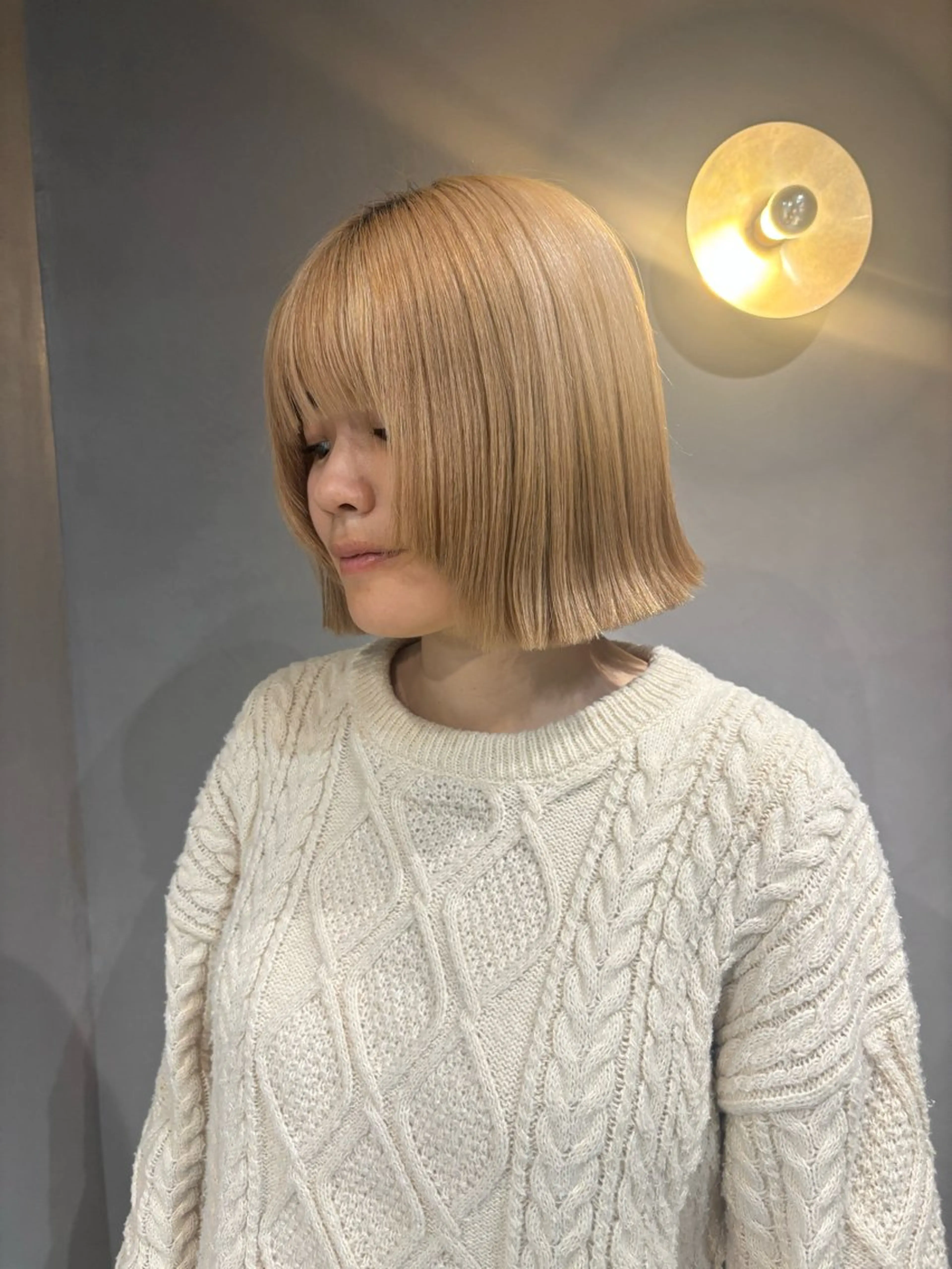 ショート ボブ 顔まわりレイヤー レイヤーカット カット 川瀬 加奈のヘアスタイル