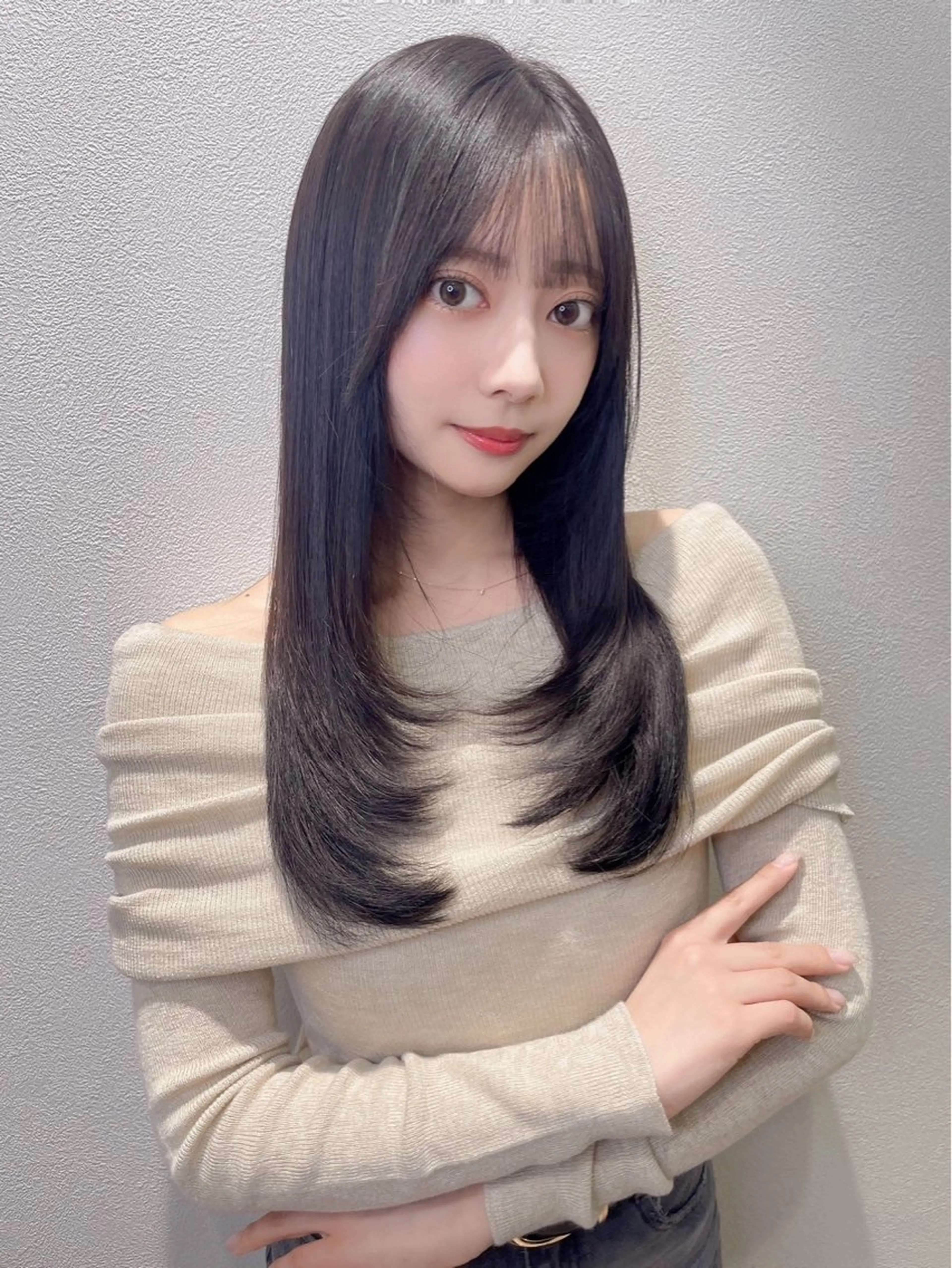 セミロング カラー 透明感カラー レイヤーカット カット ヘアカラー トリートメント ベイリコルド　アトリ 店長　宮城一真のヘアスタイル