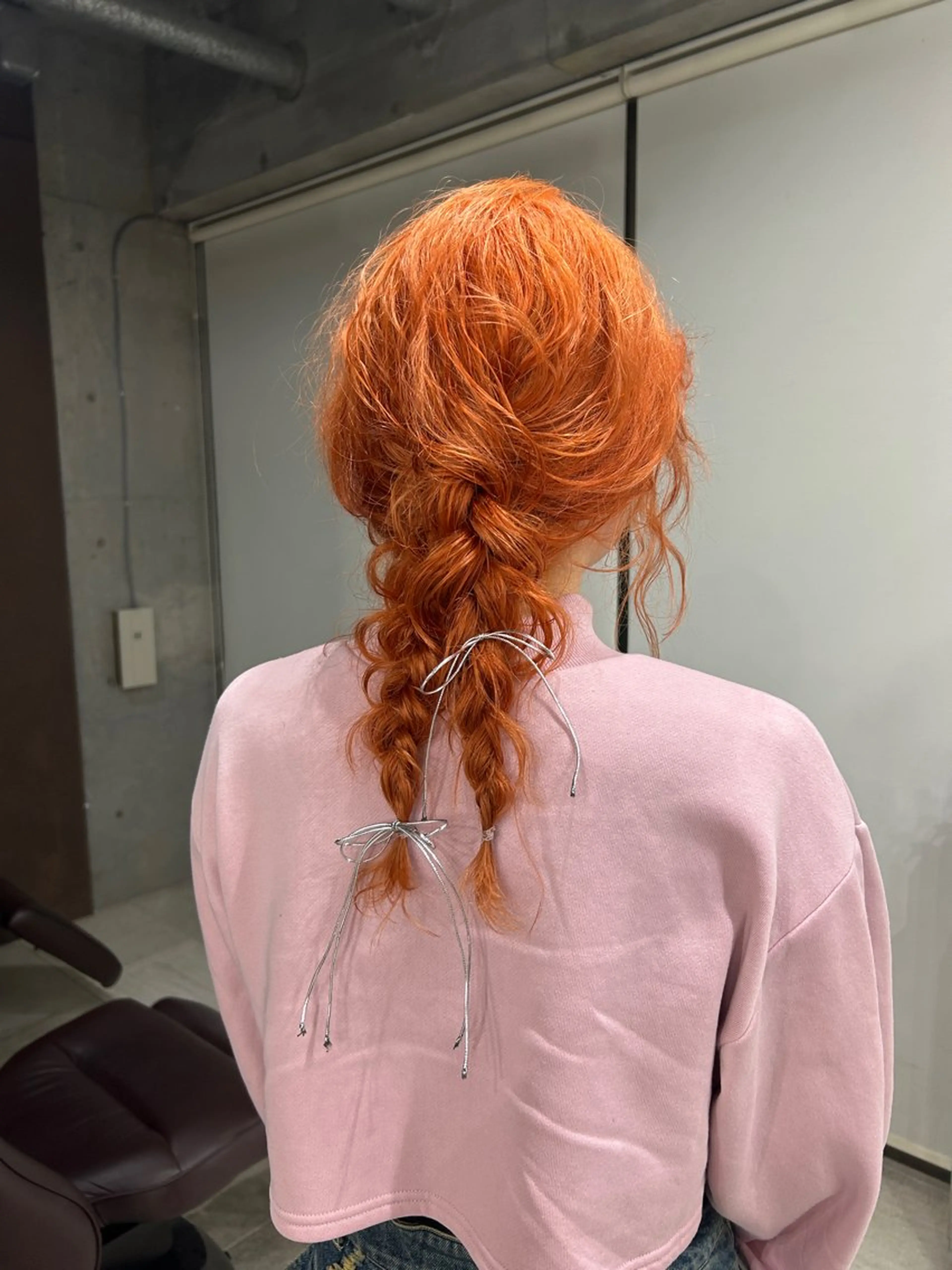 セミロング ヘアカラー Hiyo 海外レイヤーカットのヘアスタイル