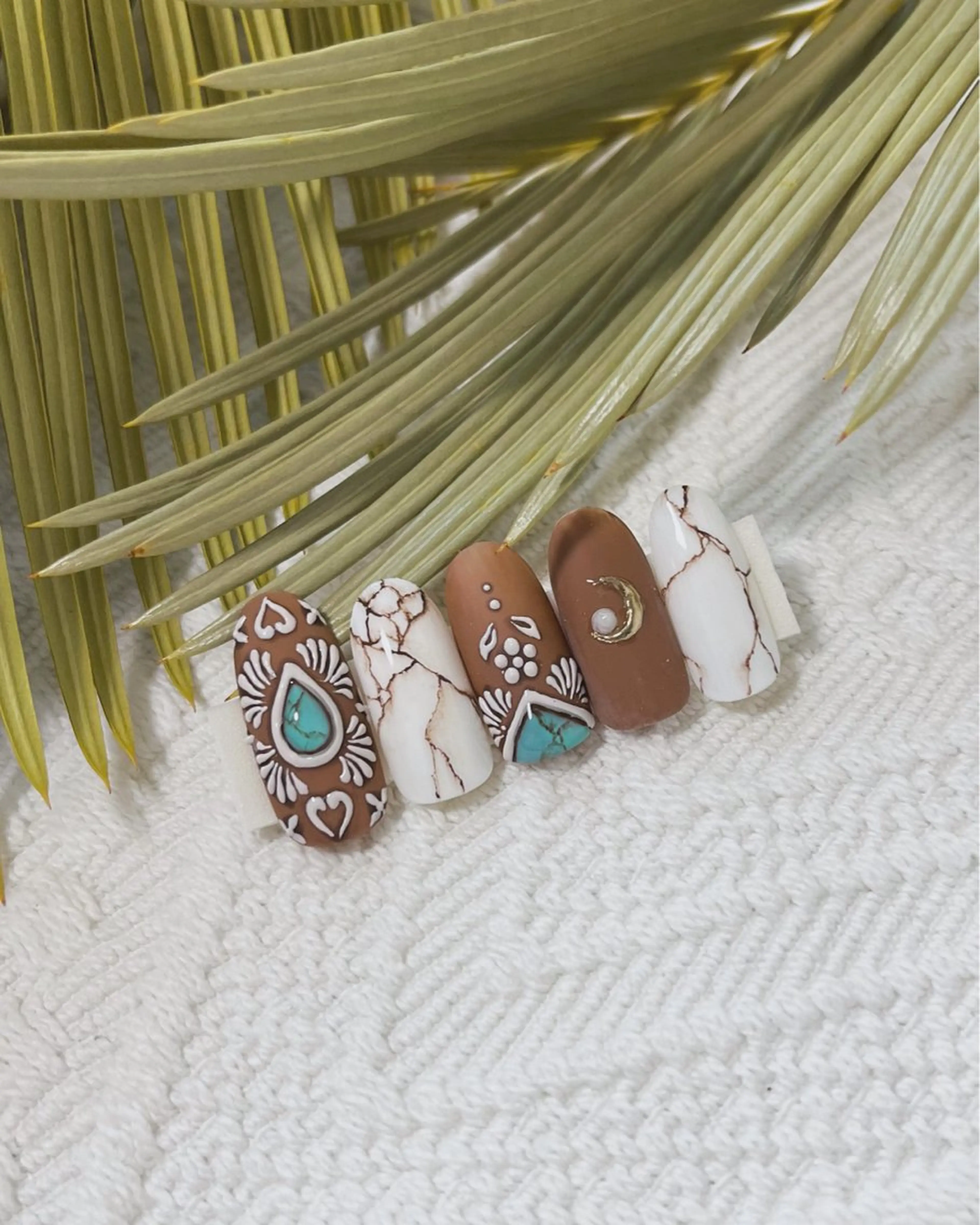 ネイル ハンドネイル Nailsalon E's cafeのネイルデザイン