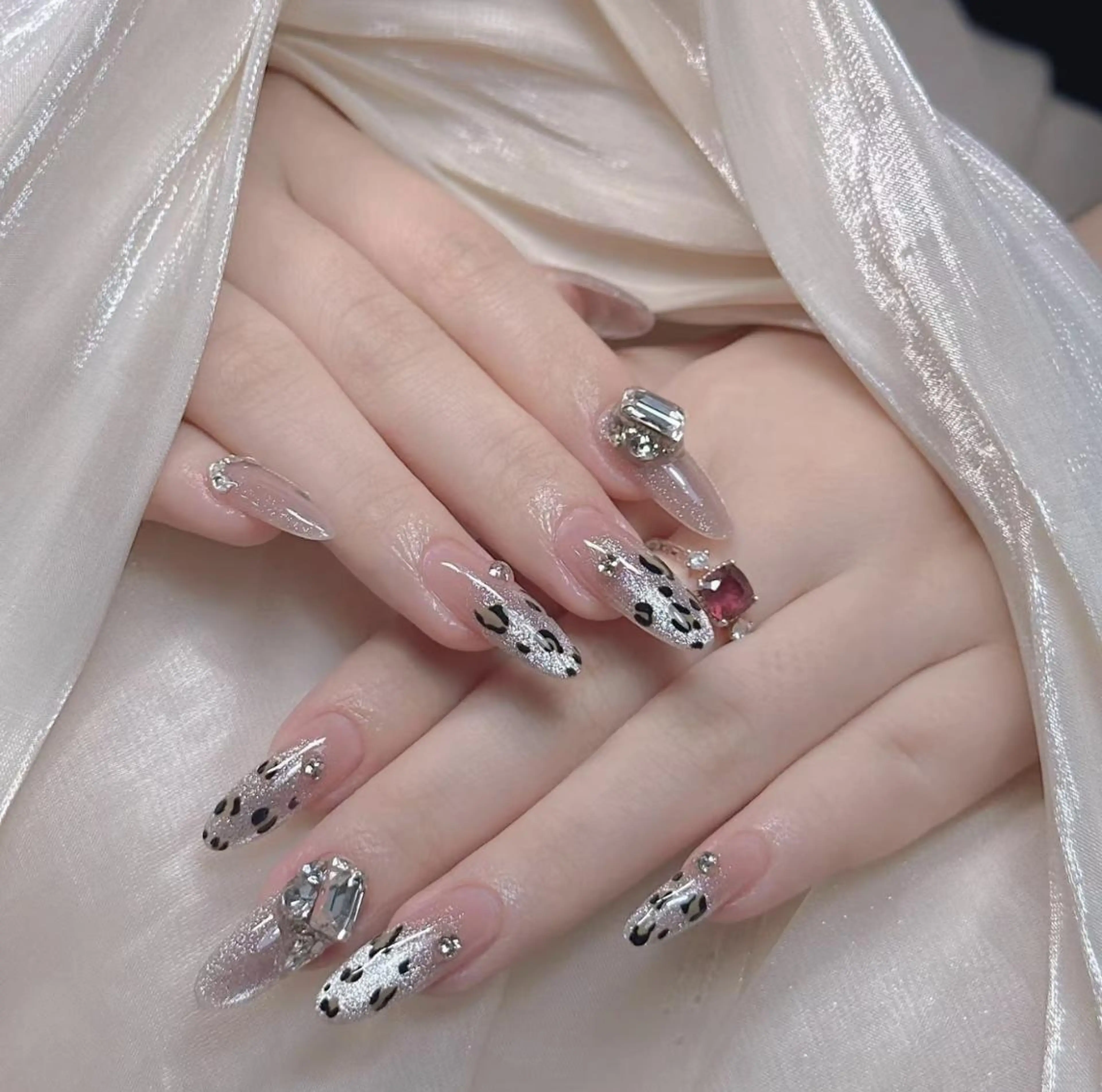ネイル ハンドネイル ハンドケア 🍑 momo_nailのネイルデザイン