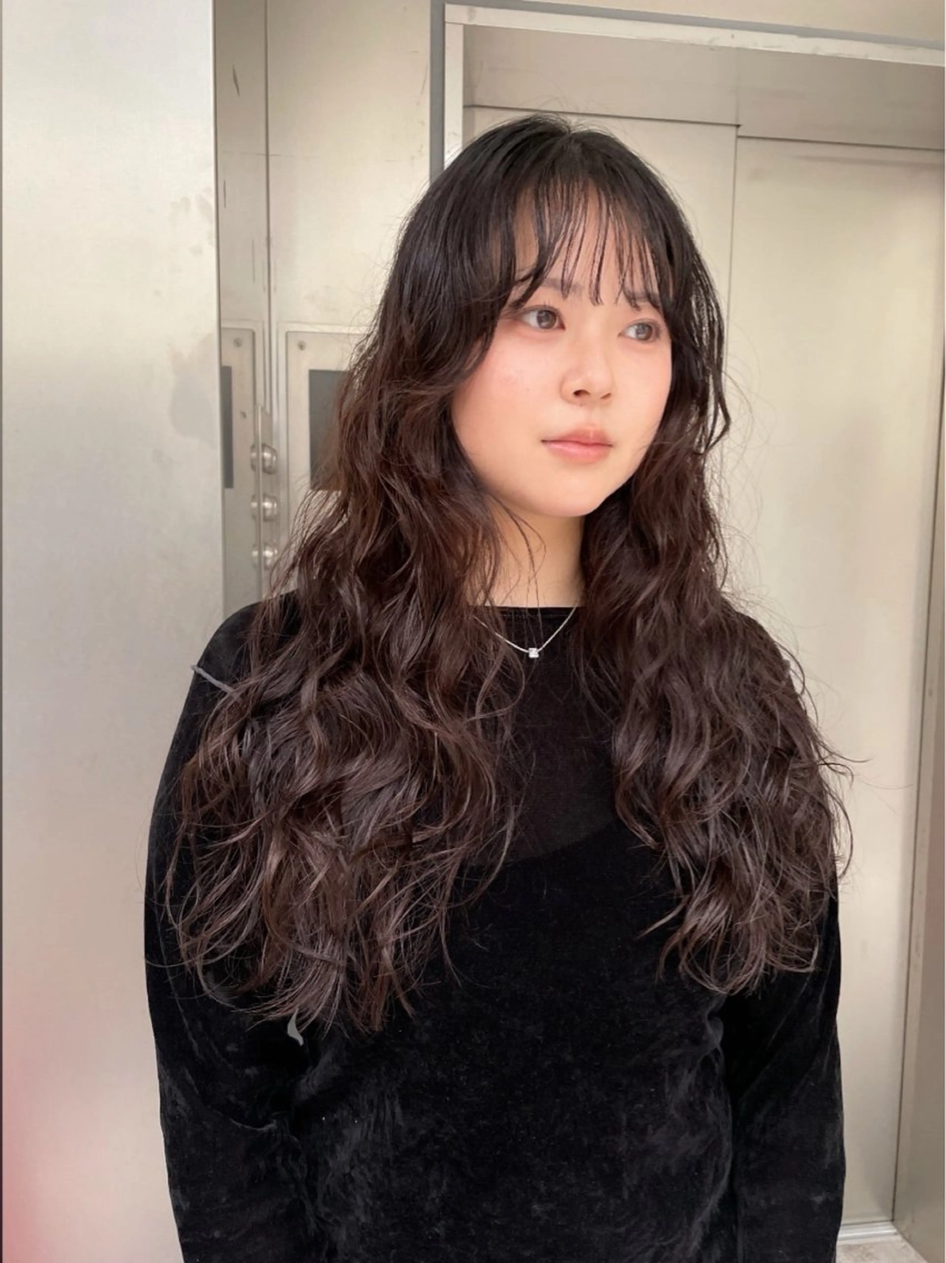 ロング ロング カット パーマ トリートメント 狩野 羅夢のヘアスタイル