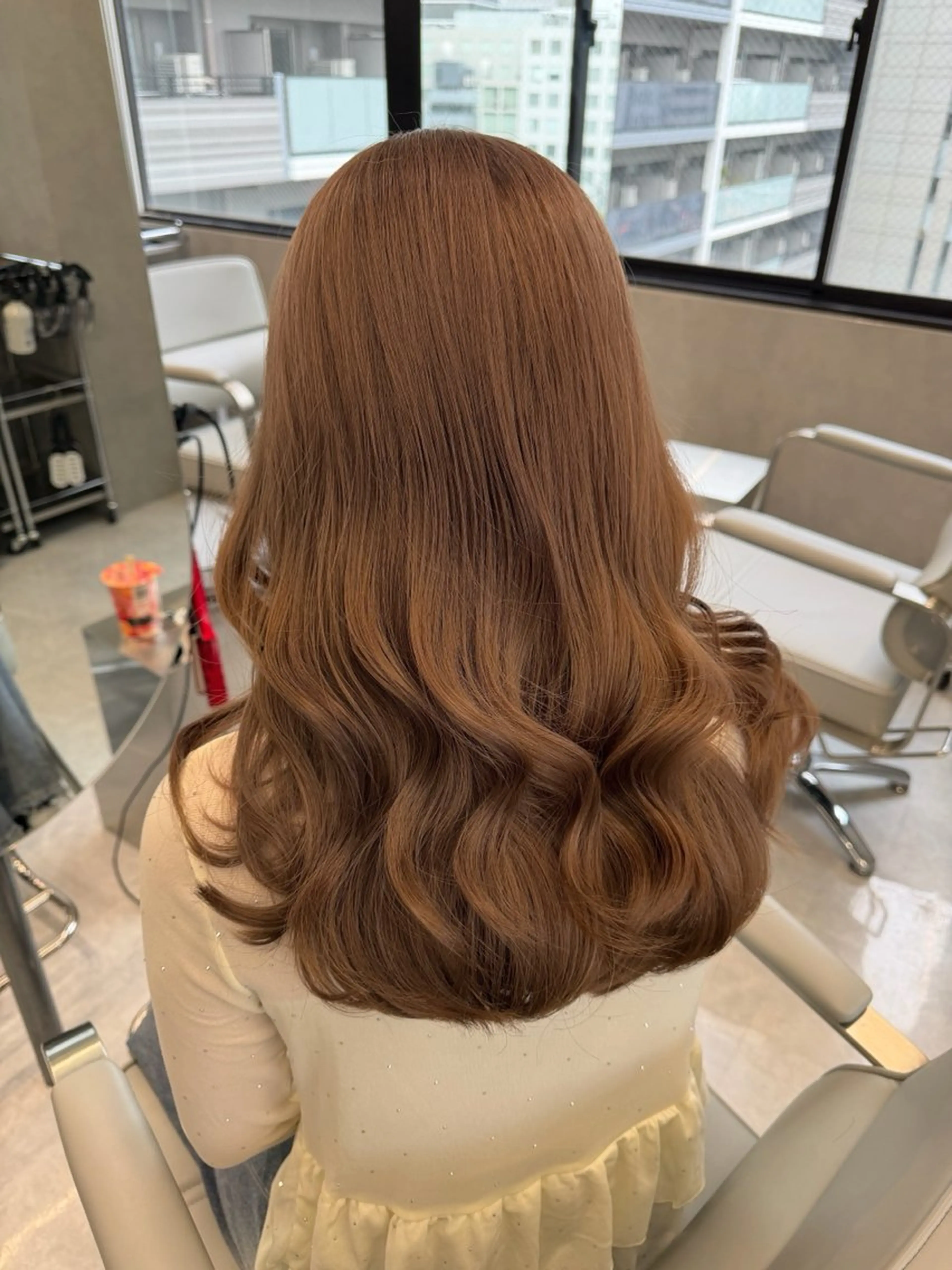 ミディアム ヘアカラー デザイン🥇複雑履歴 ハイトーン特化のヘアスタイル