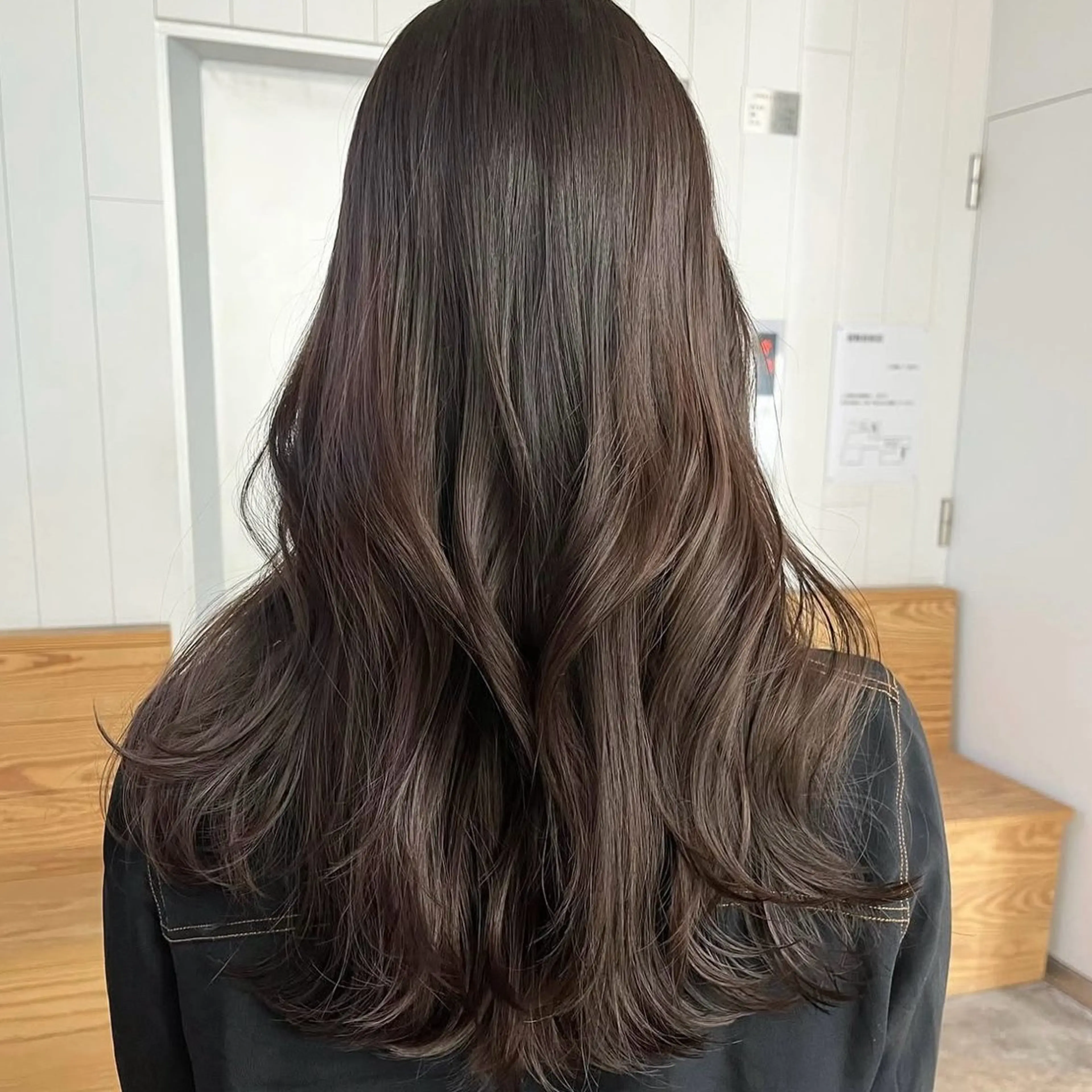 セミロング カラー 艶髪✨×顔周りカット 🧚ナツホのヘアスタイル