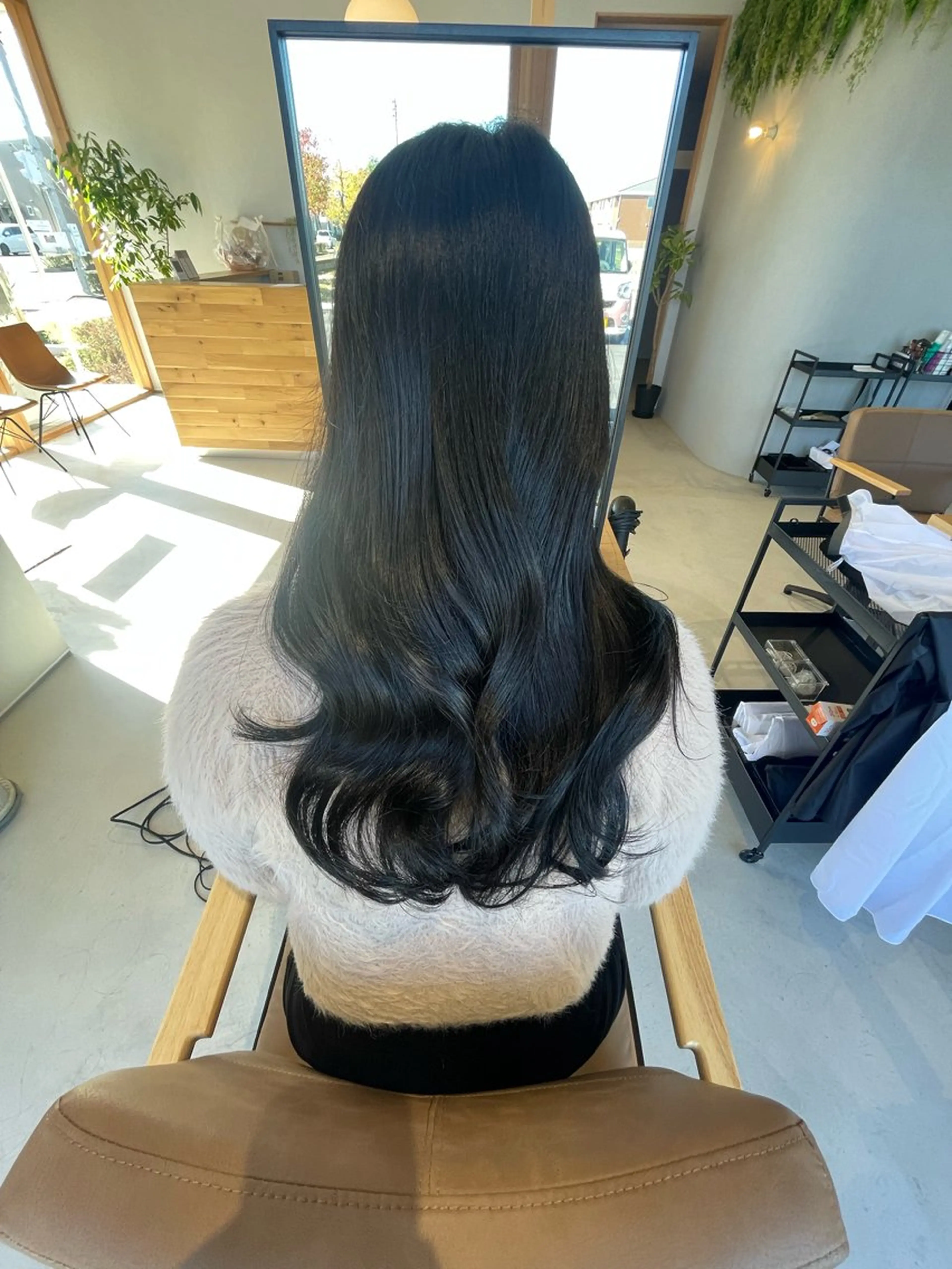 ロング カラー カット ヘアカラー トリートメント see. REIRAのヘアスタイル