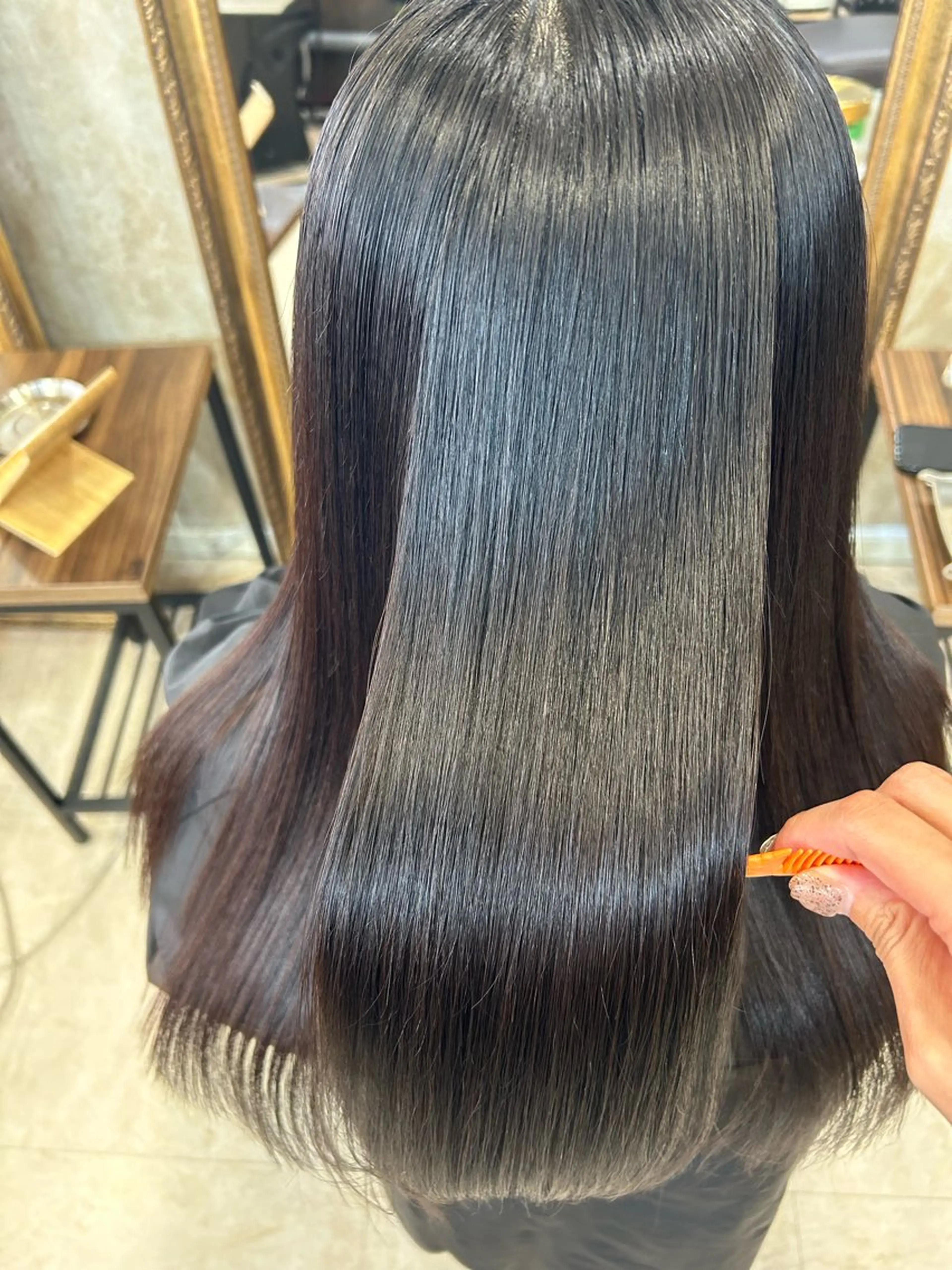 ロング カラー パーマ AnFye forprcoのヘアスタイル