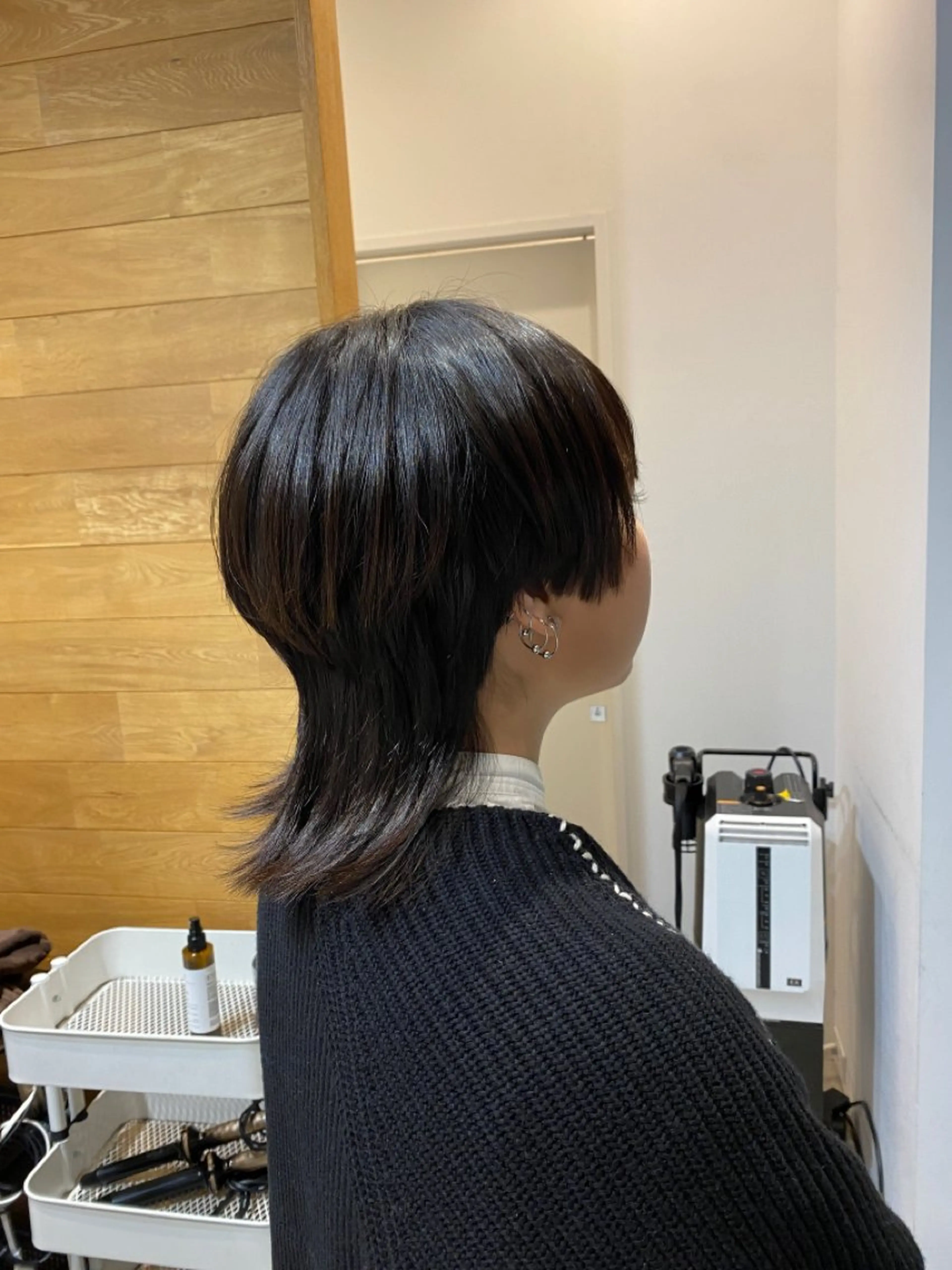 ミディアム ウルフカット 井戸上 颯太のヘアスタイル