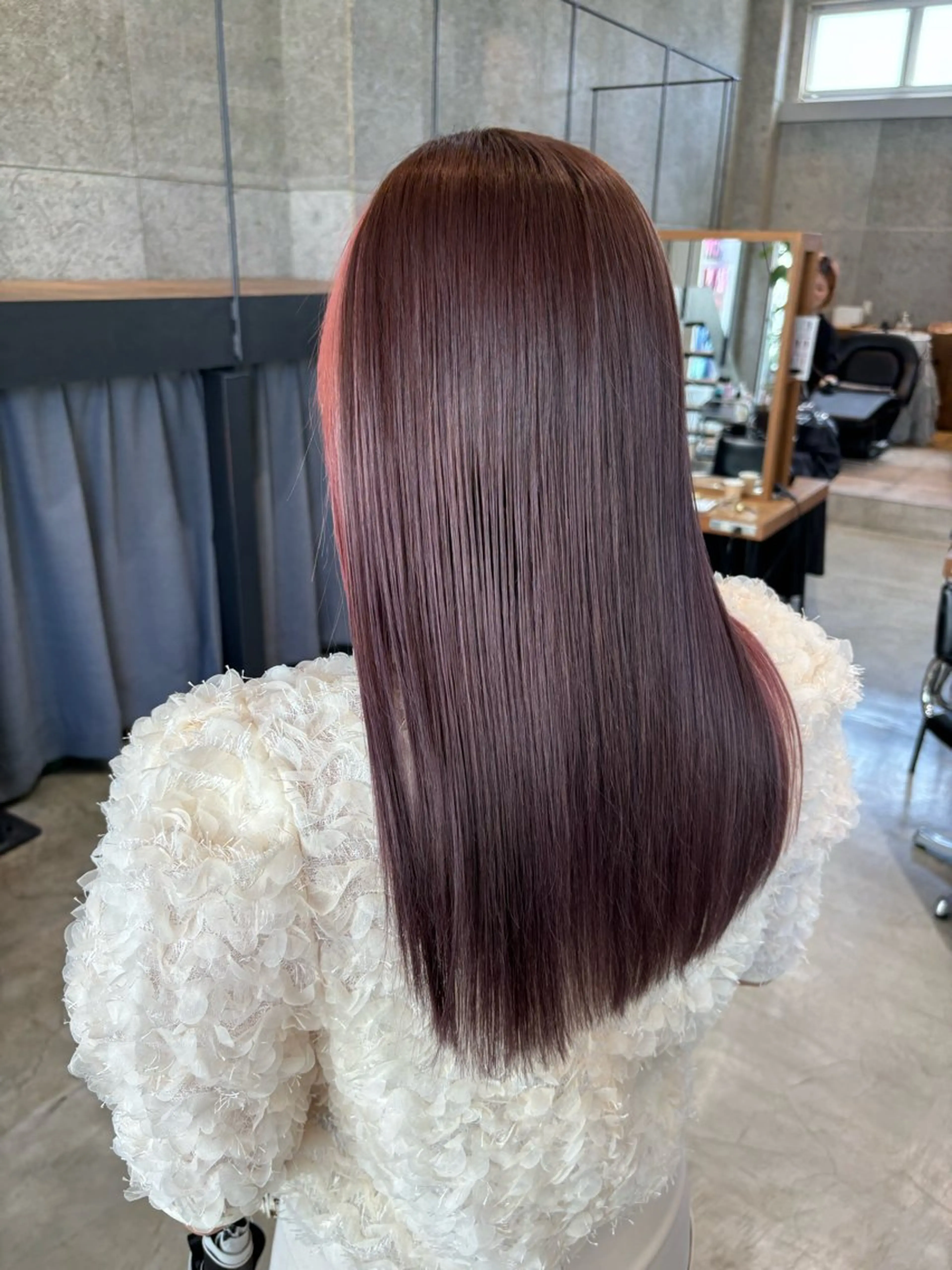 セミロング カラー ヘアアレンジ ブリーチ 髪質改善 カット ヘアカラー トリートメント ヘッドスパ ヘアセット 押切 響　のヘアスタイル