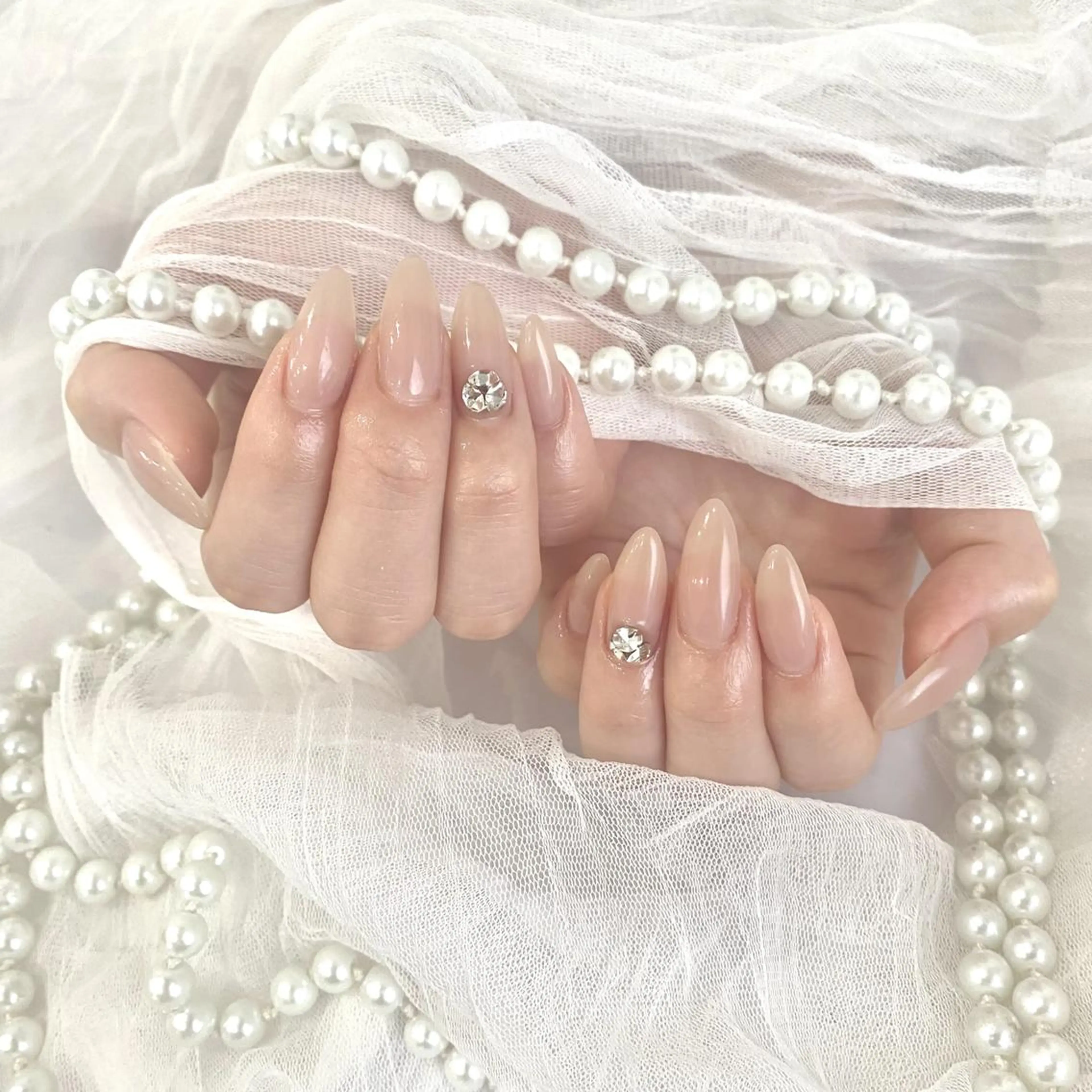 ネイル アートネイル フラッシュネイル フレンチネイル ジェルネイル ガラスフレンチ M2 BEAUTY サロンのネイルデザイン