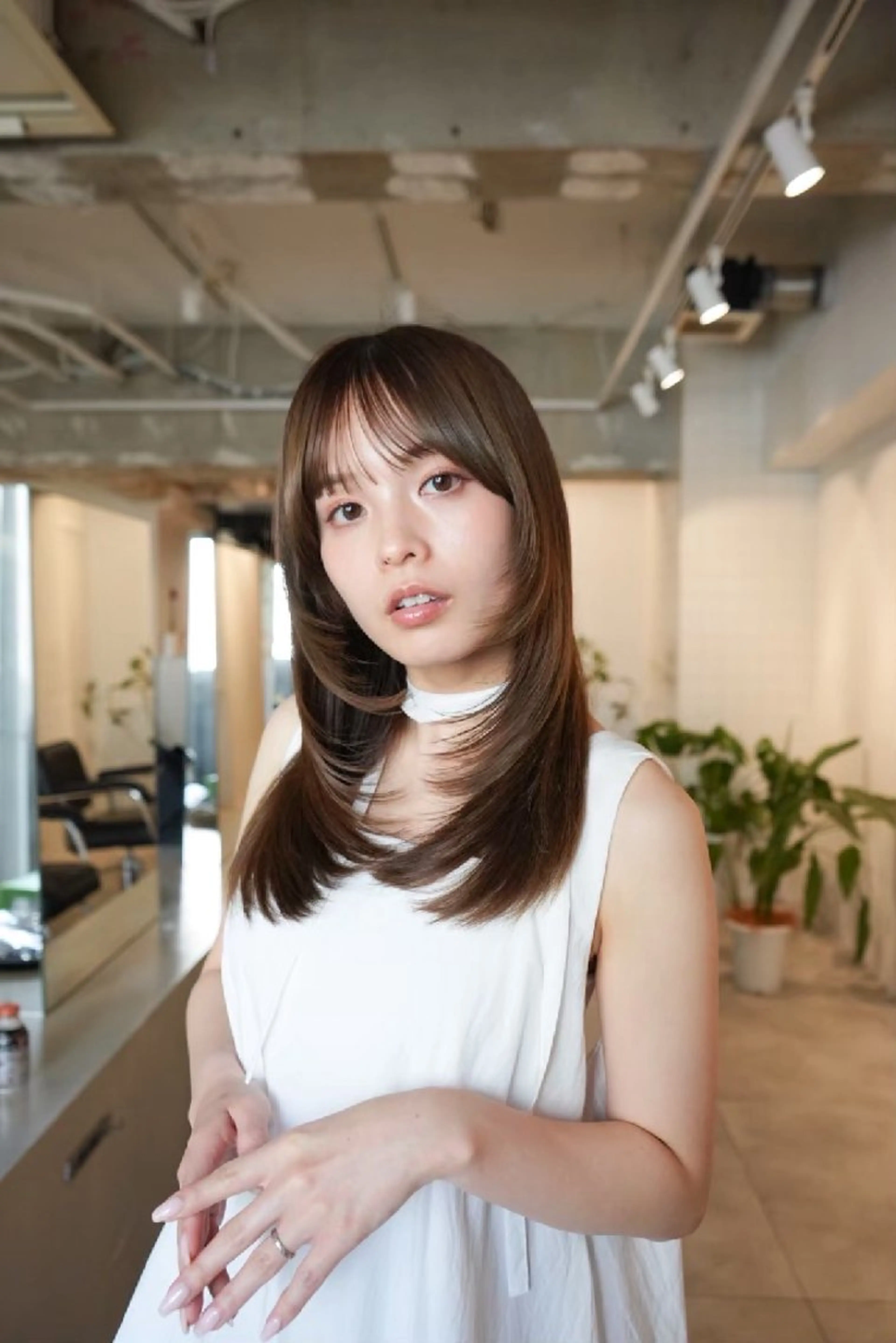 セミロング ブリーチカラー/ 名古屋/ioriのヘアスタイル