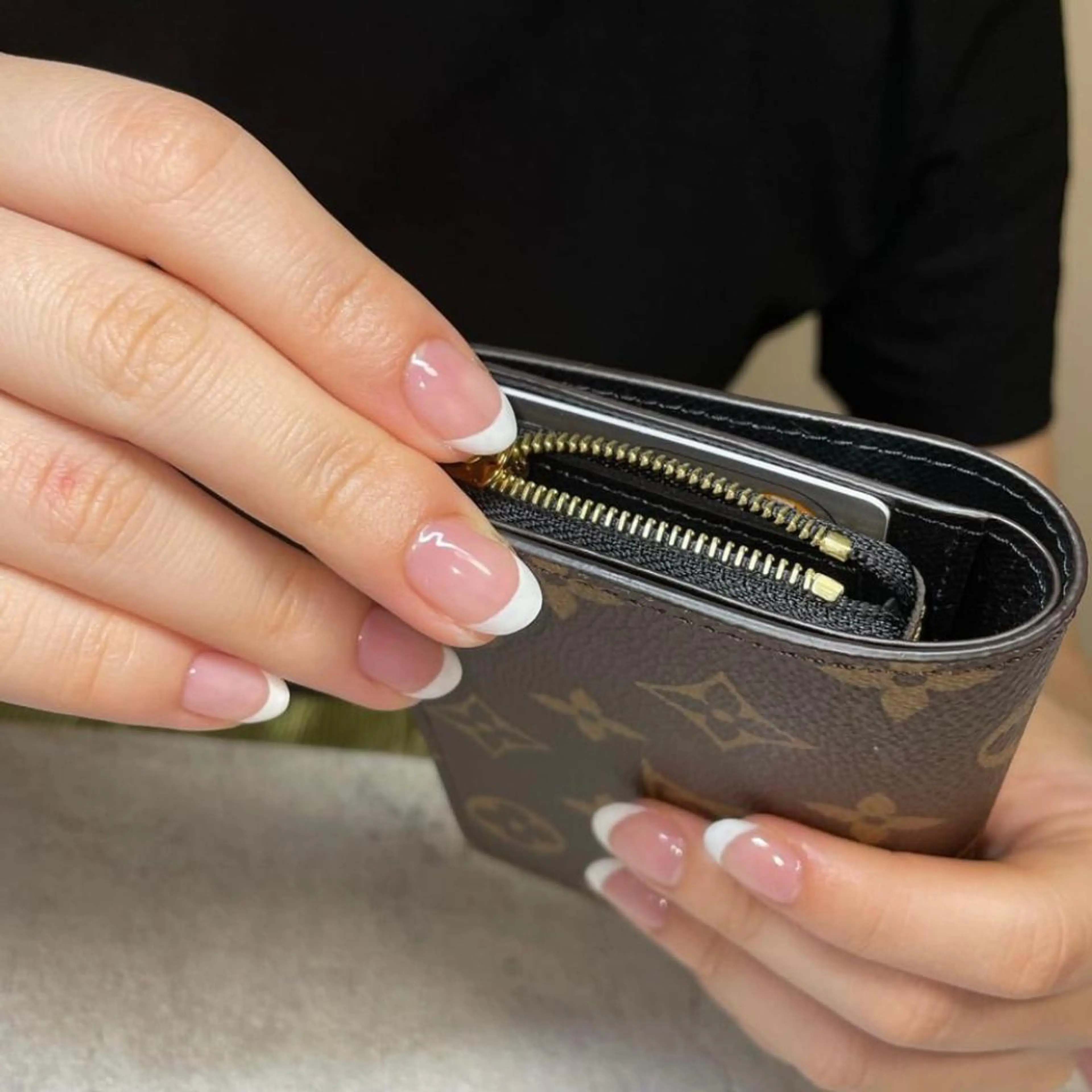 ネイル フレンチネイル シンプルネイル ハンドネイル Lofinails ちひろのネイルデザイン