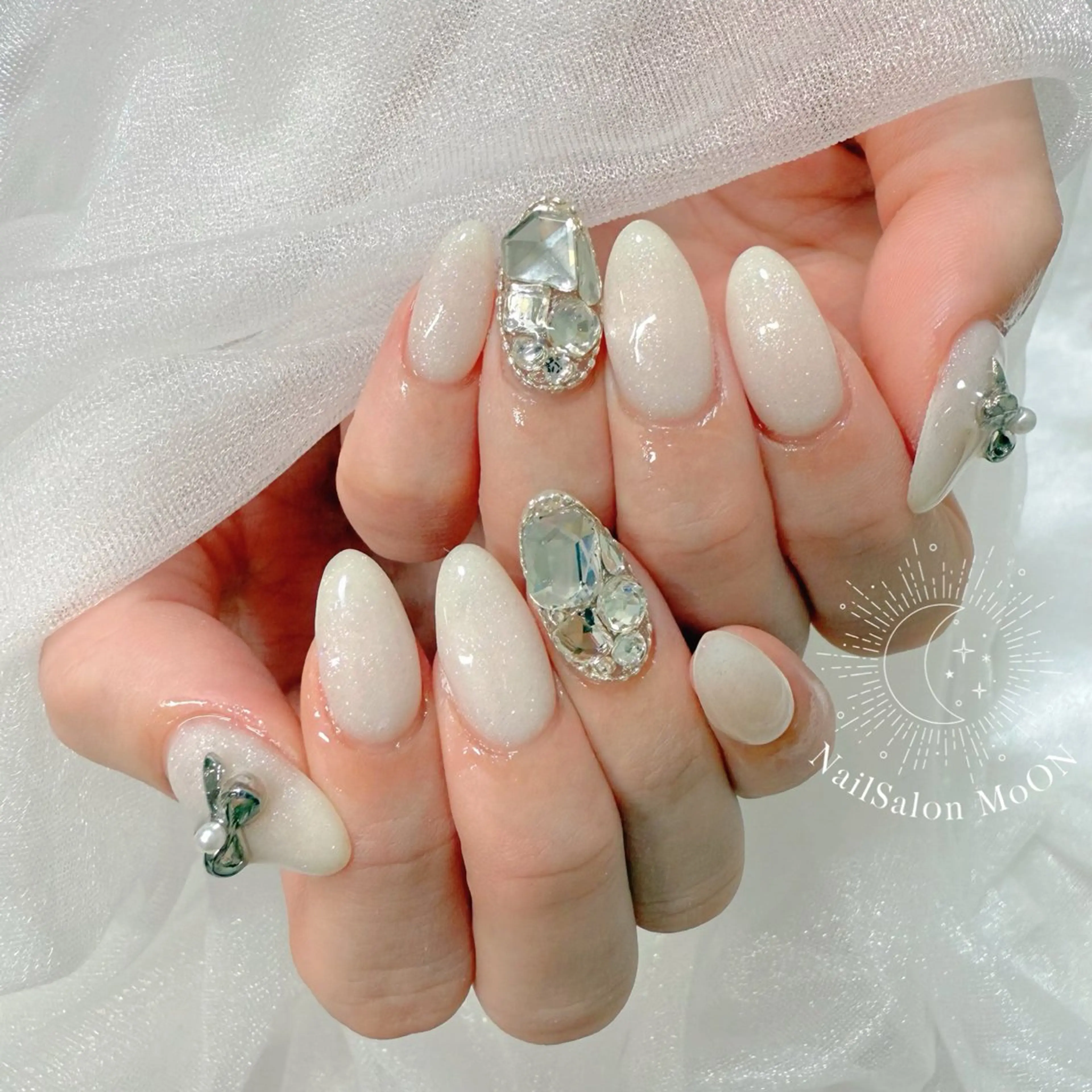 ネイル ハンドネイル ハンドケア MoON...❤︎ MeGuのネイルデザイン