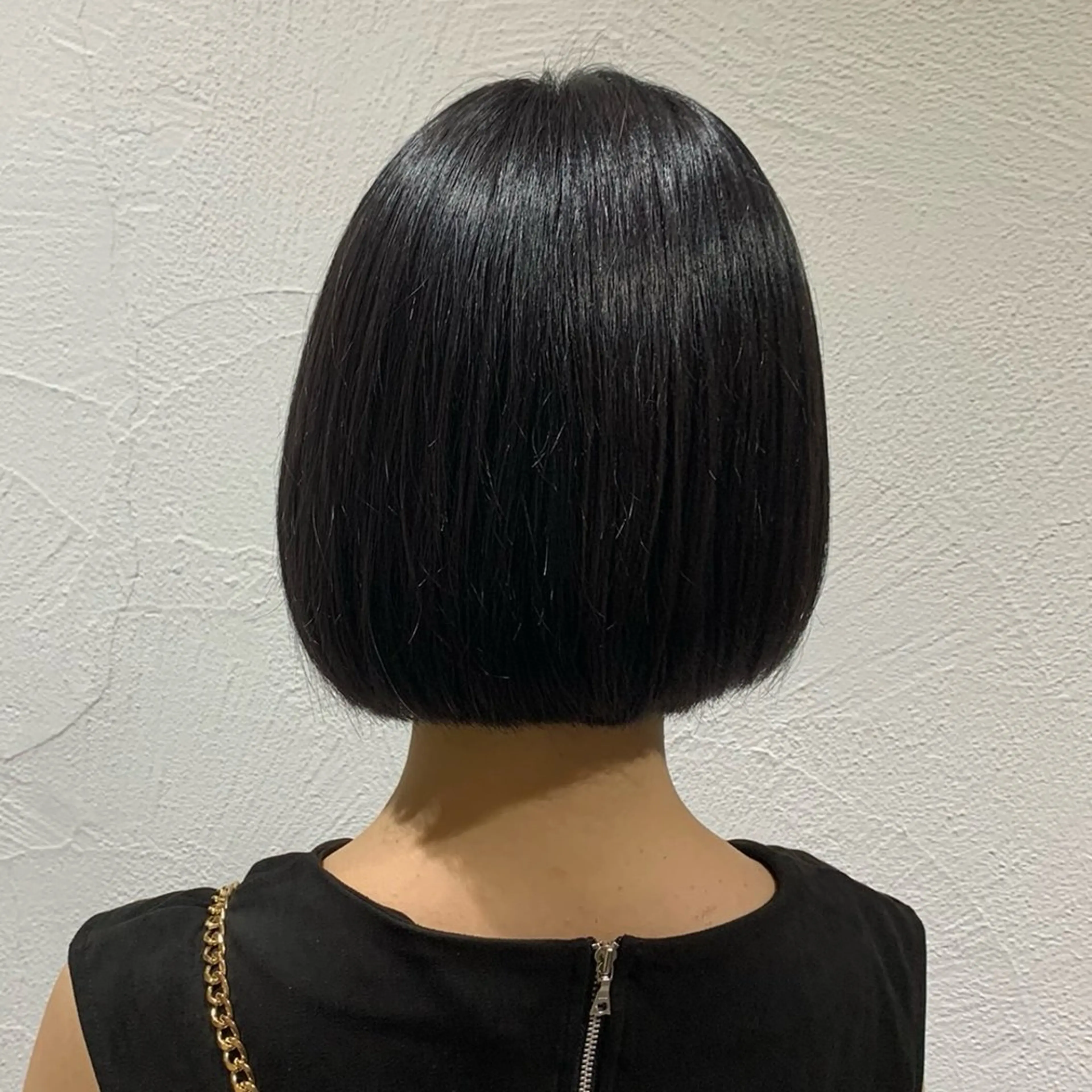 ショート カラー カット 縮毛矯正 トリートメント 🐈‍⬛多系統🕶 tsubura🖤のヘアスタイル