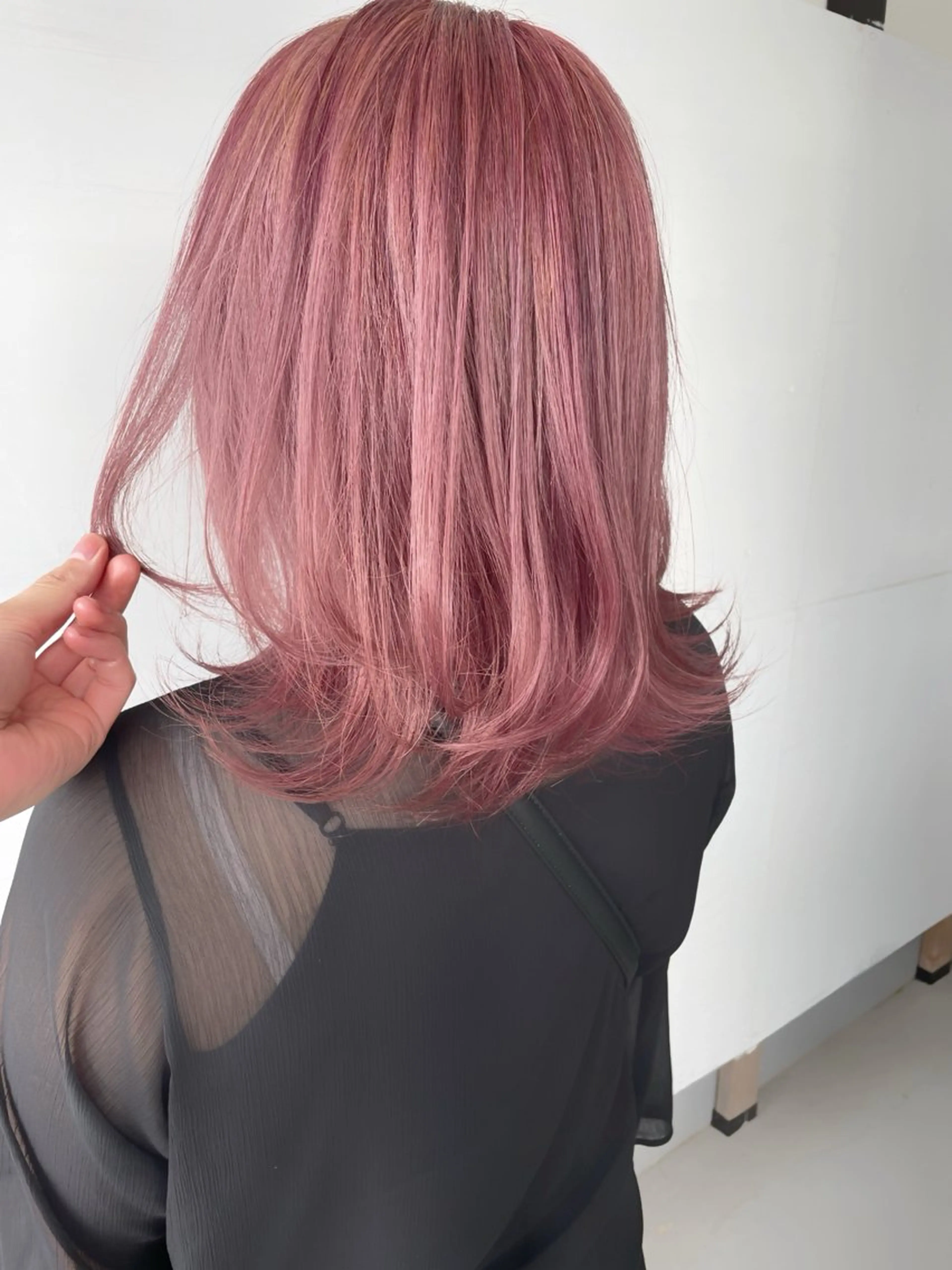 ミディアム カラー かわさき ともやのヘアスタイル