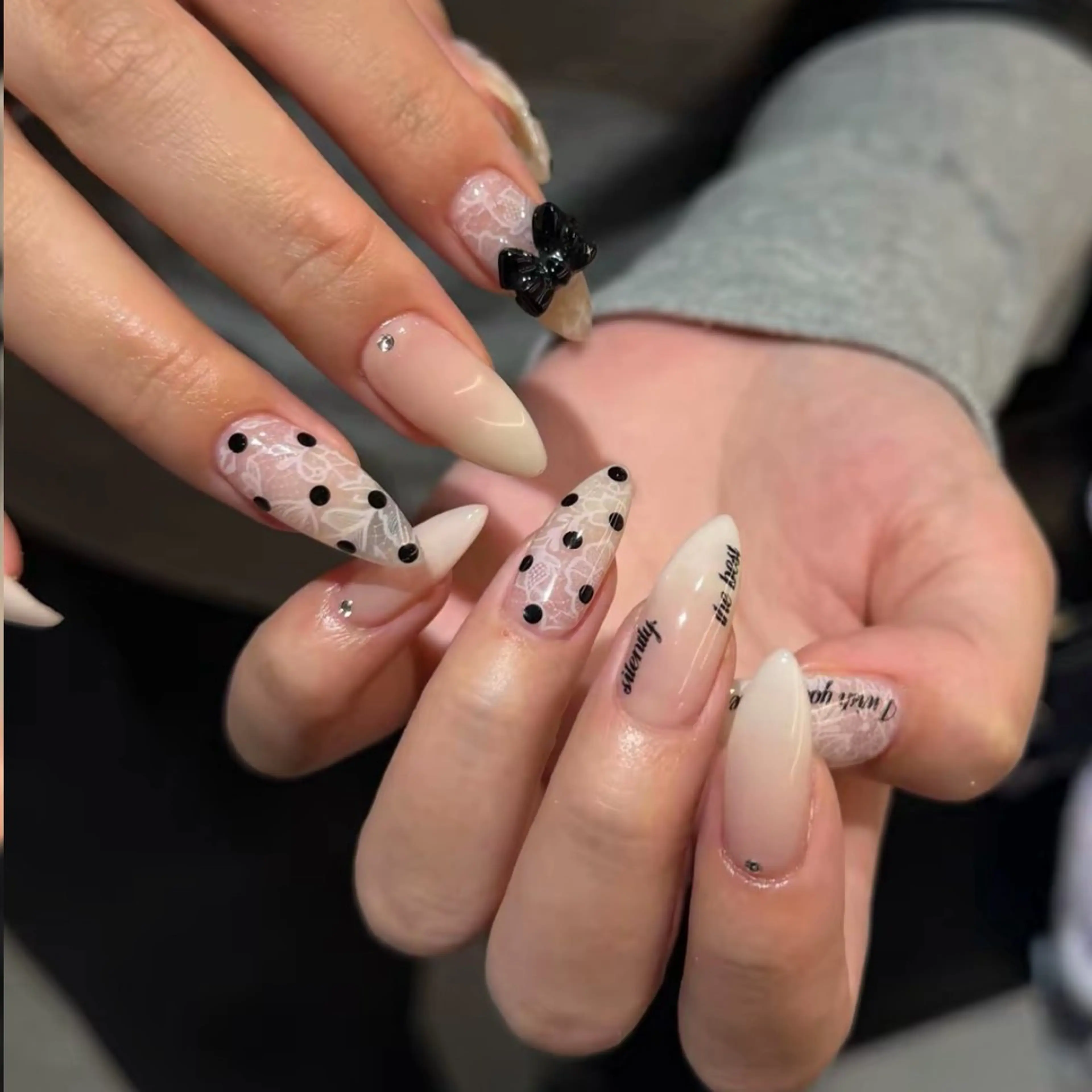 ネイル ハンドネイル Luna Gladeのネイルデザイン
