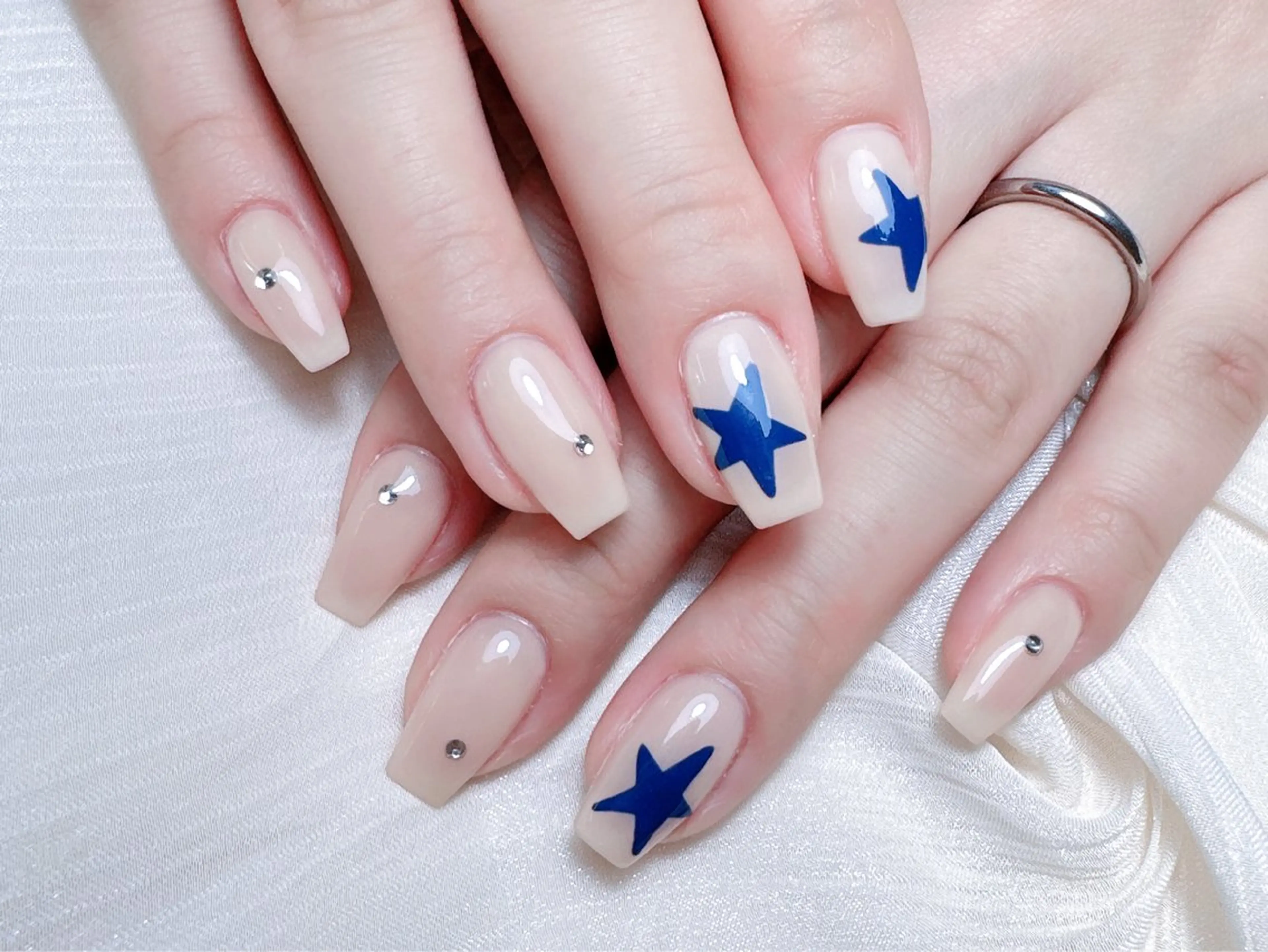 ネイル ハンドネイル M🌷nail 長さだし専門店のネイルデザイン