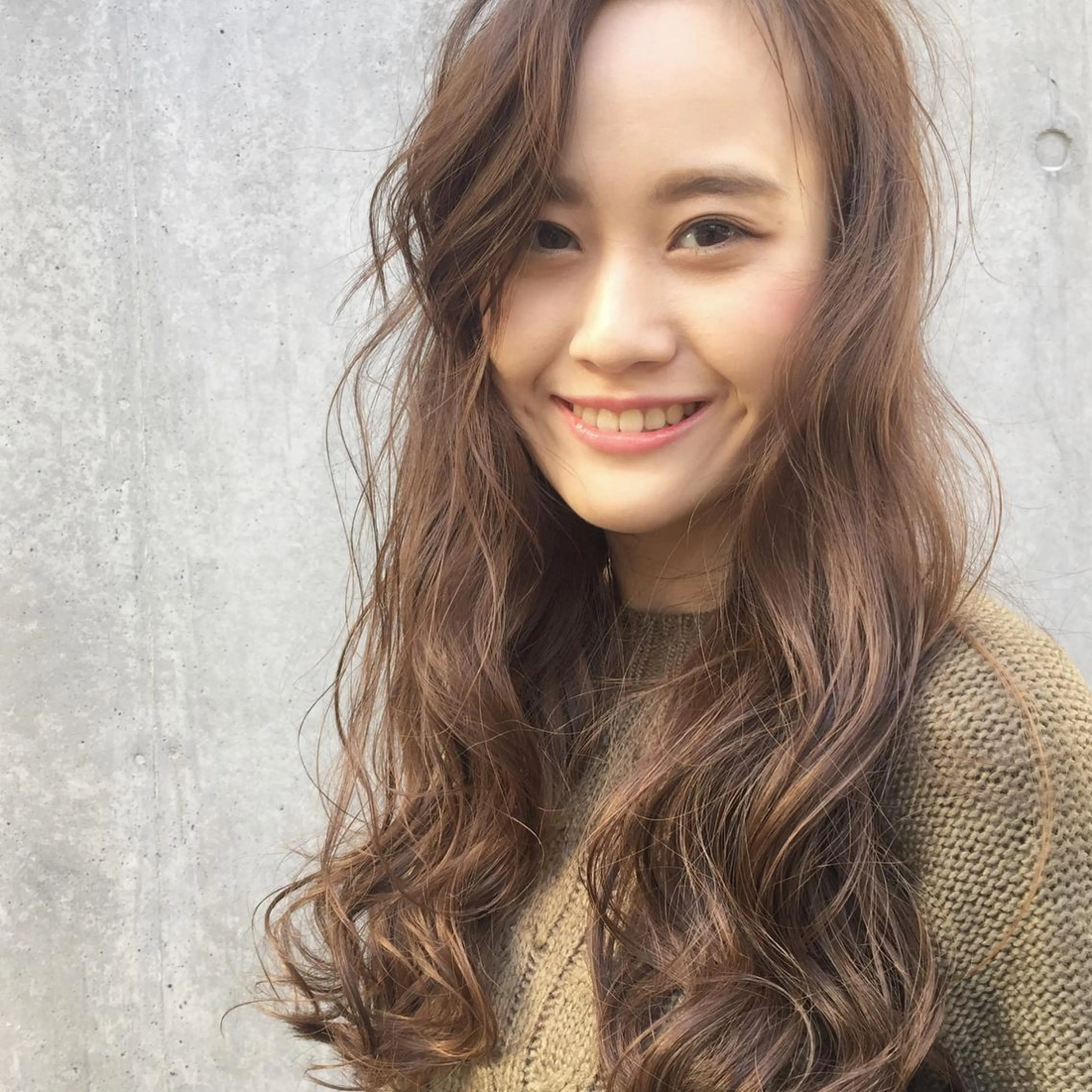 ロング カラー ブリーチ 透明感カラー グレージュ ブリーチなしカラー 似合わせカット 池田 真由美のヘアスタイル