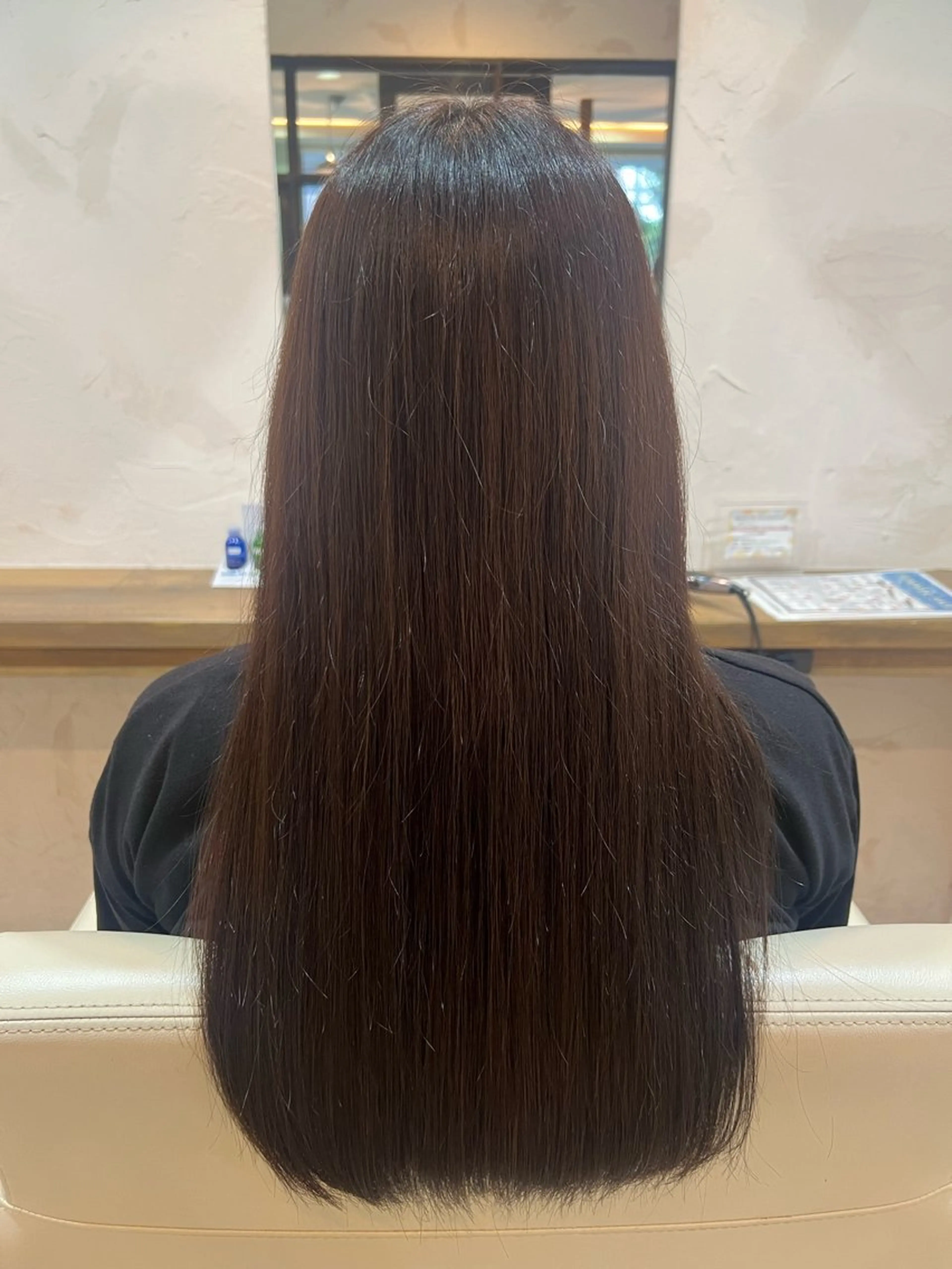 カット(女性・ミディアム〜ショートスタイル(耳に髪がかかる程度))の写真