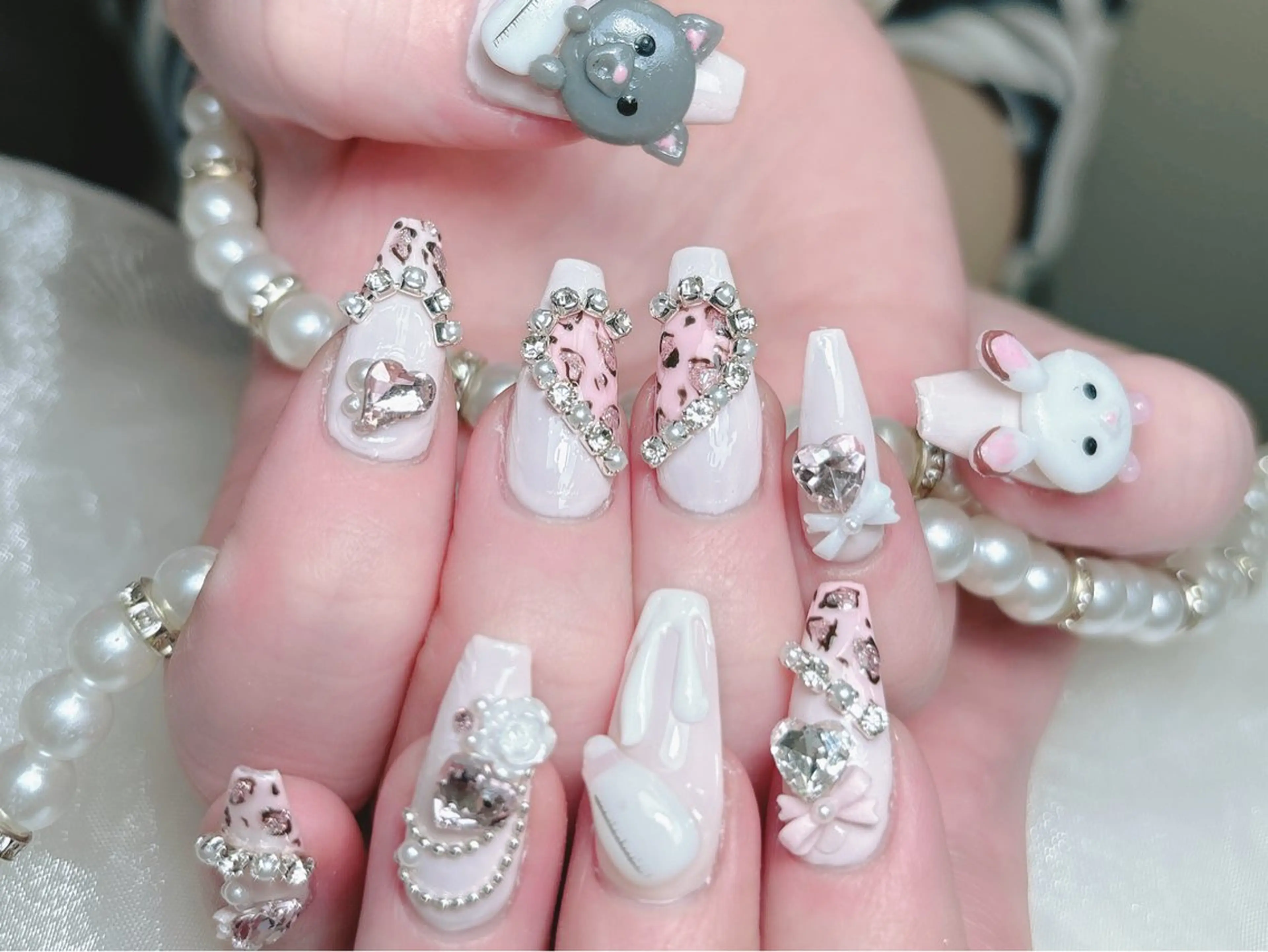 ネイル 成人式 ジェルネイル ロングネイル マグネットネイル ミディアムネイル ハンドネイル MoMoA Nail ネイル長さ出し専門店のネイルデザイン