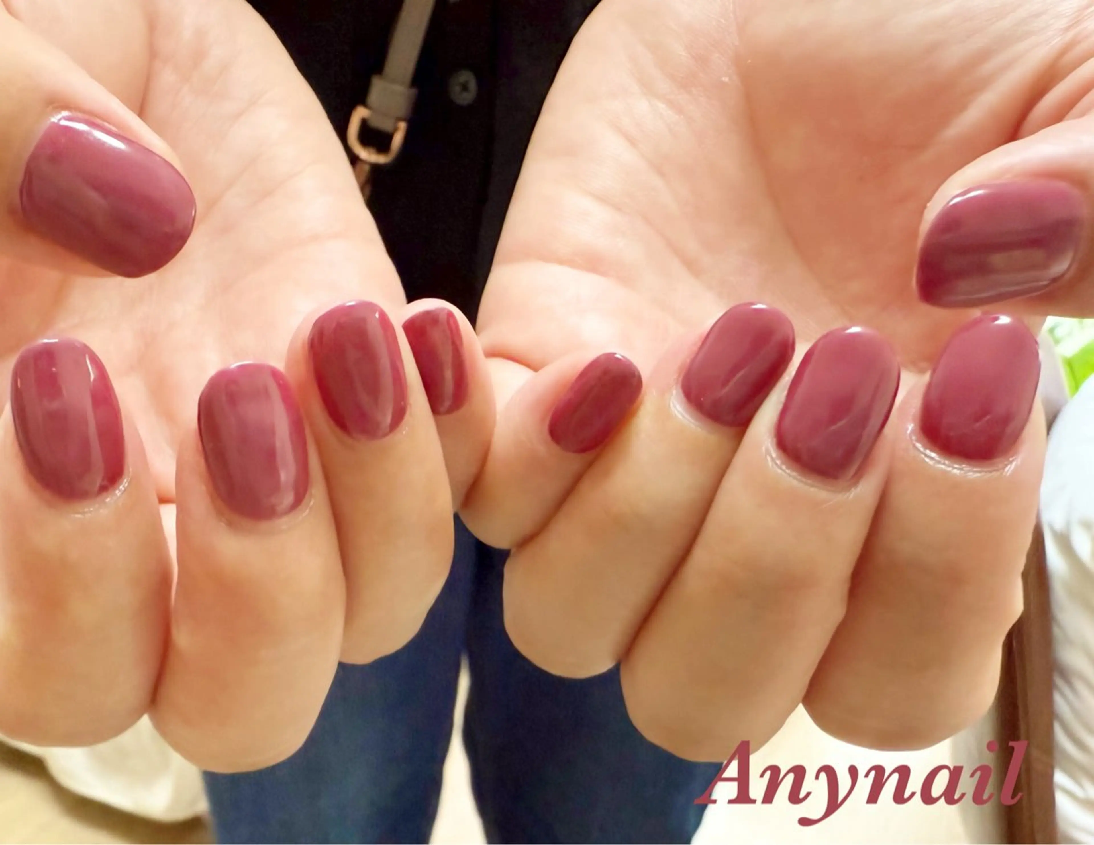 ネイル ブルー ワンカラーネイル 赤色 ハンドネイル 岩澤 恵子のネイルデザイン