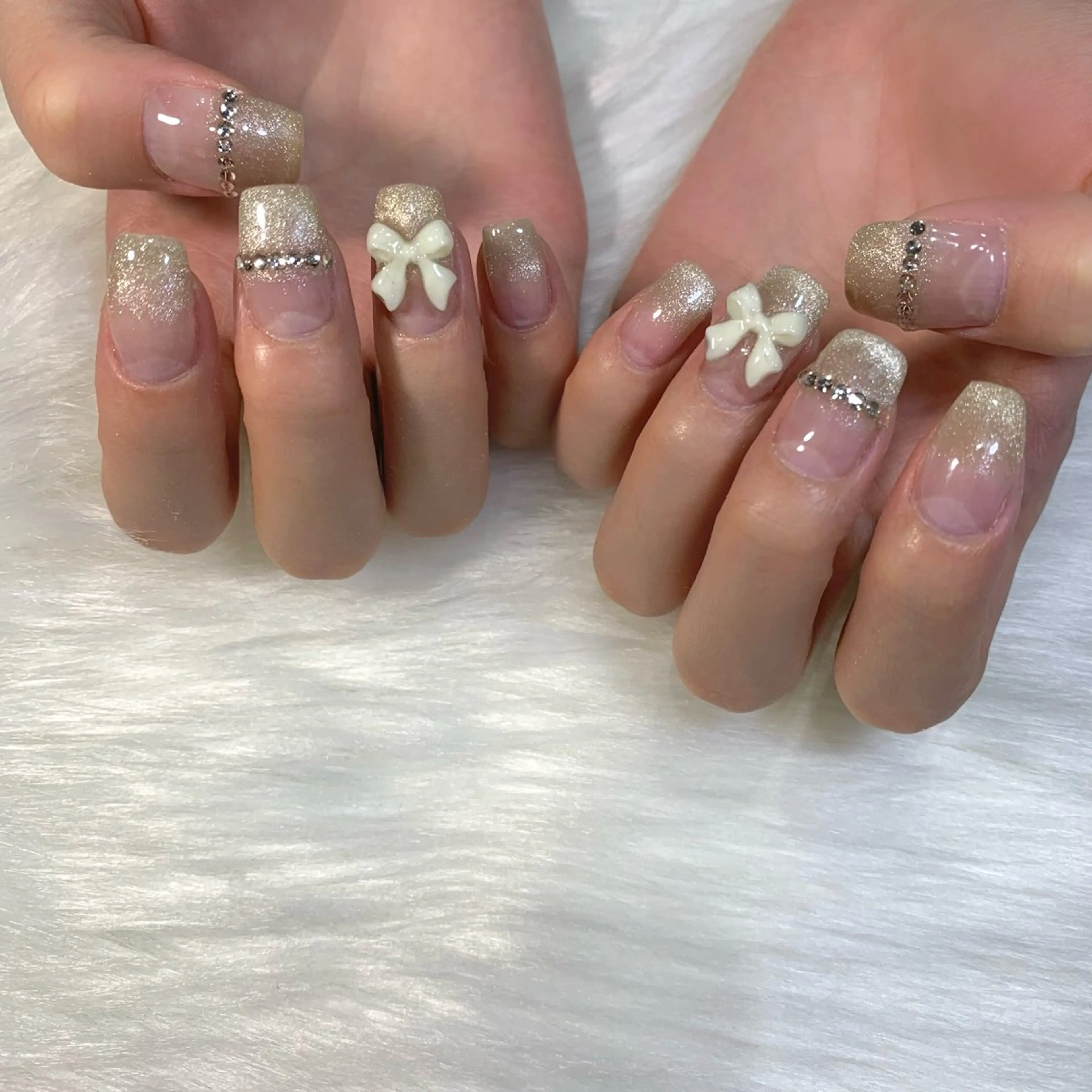 ネイル ハンドネイル Tiara♛ティアラ 山口くるみのネイルデザイン