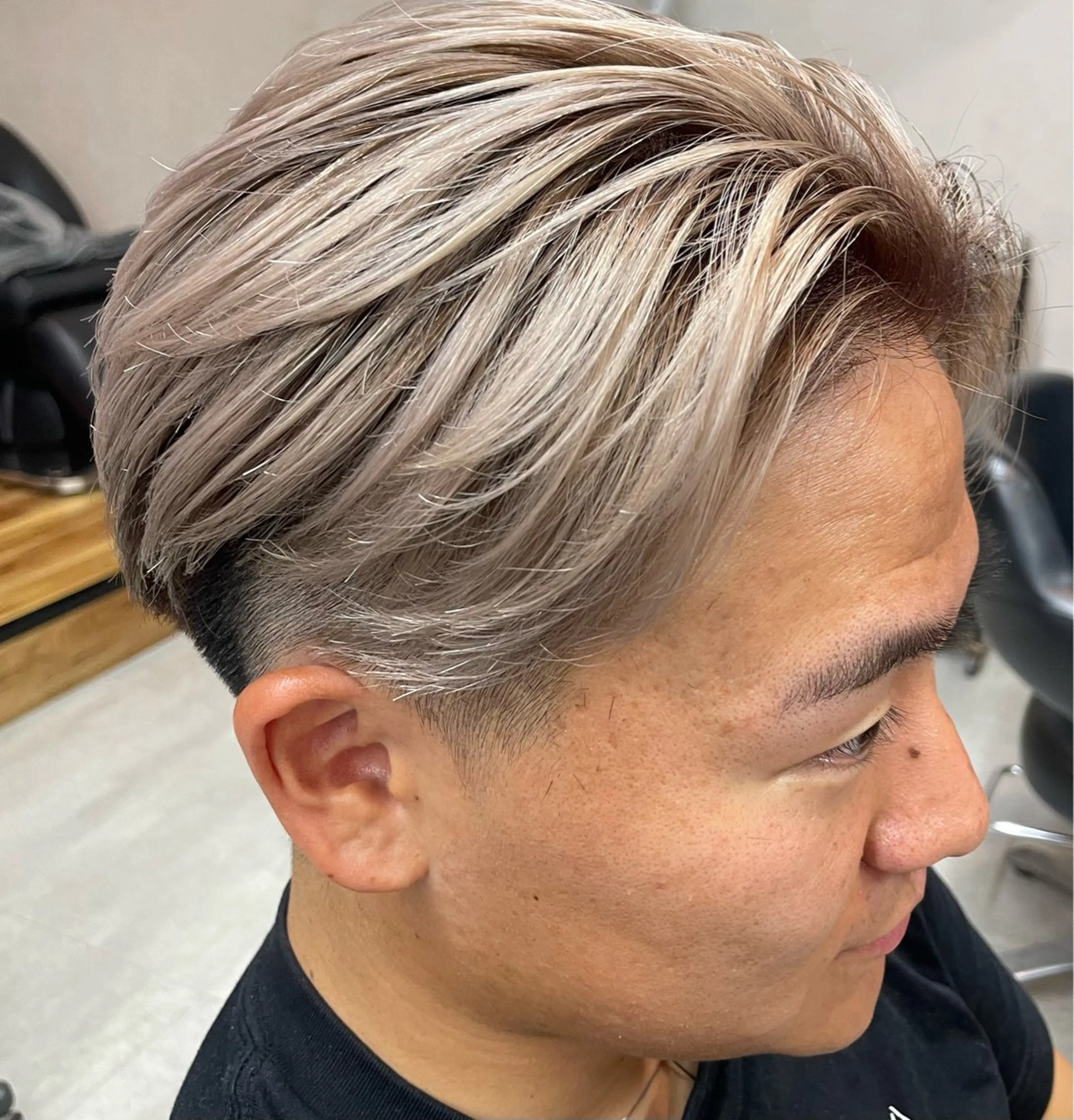 ショート カット ヘアカラー 石井 圭祐のヘアスタイル