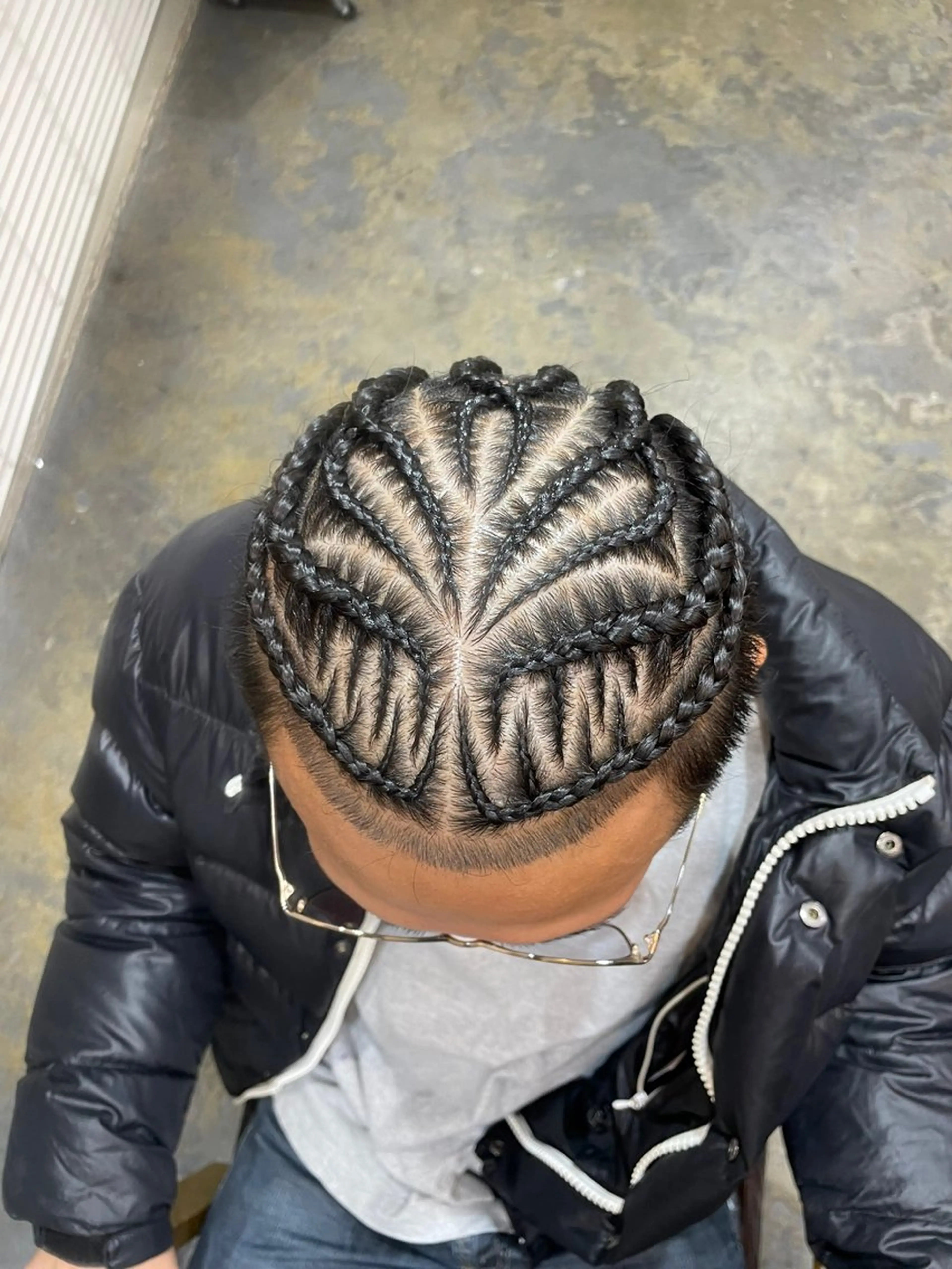 ヘアアレンジ メンズ コーンロウ／ブレイズ SYUのヘアスタイル