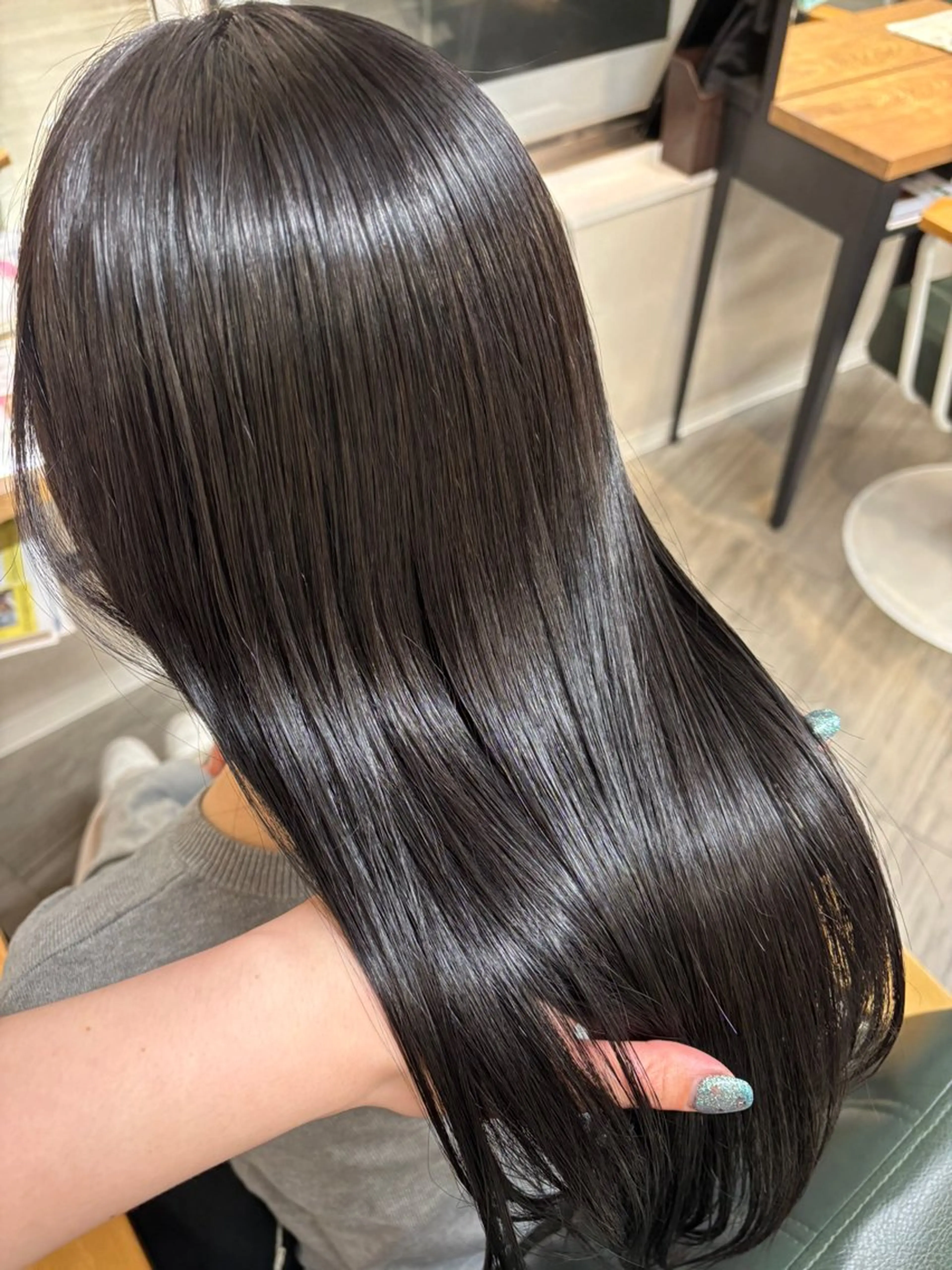 セミロング 福石 玲華のヘアスタイル