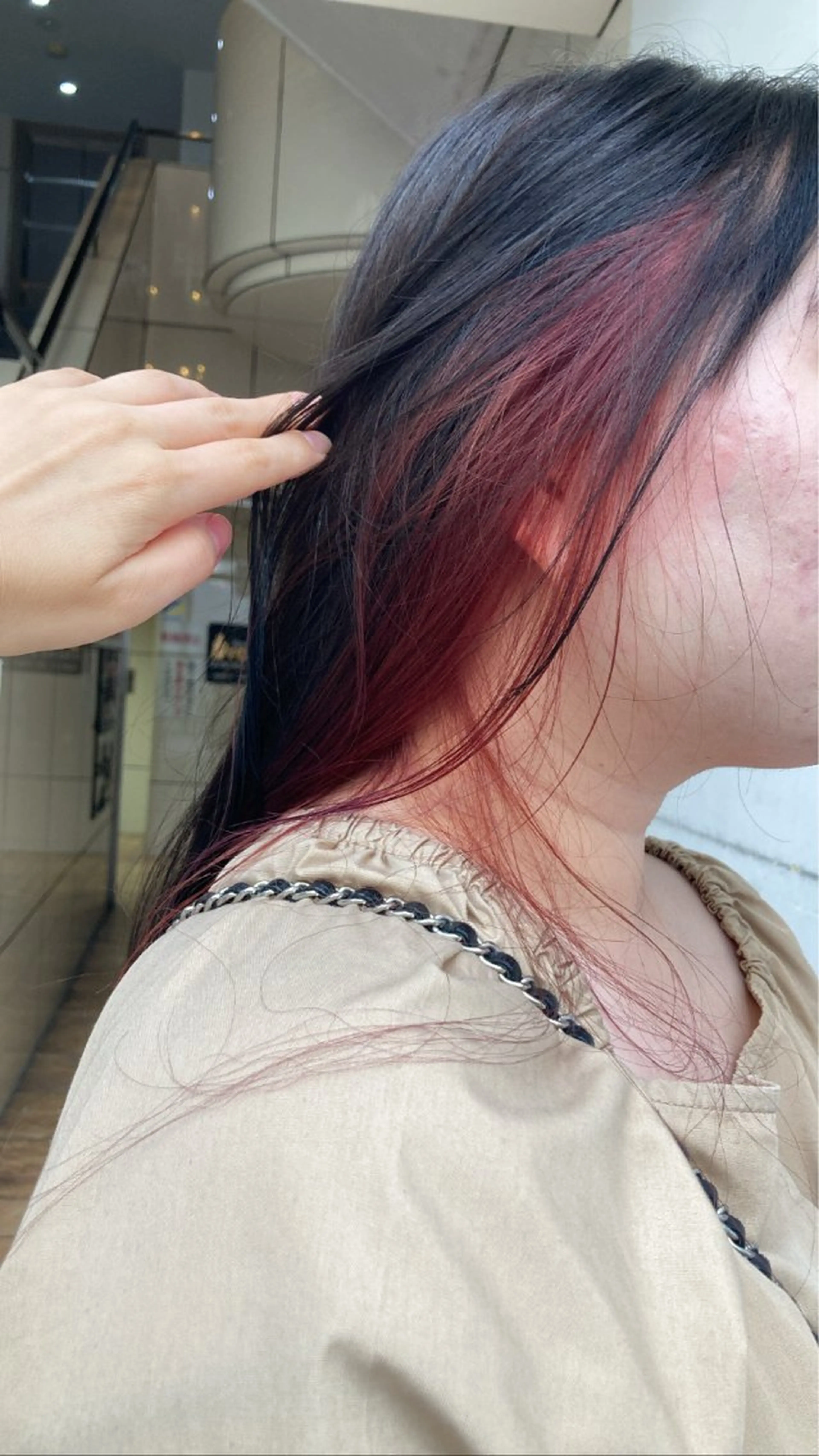 カラー ヘアカラー 川上 愛のヘアスタイル