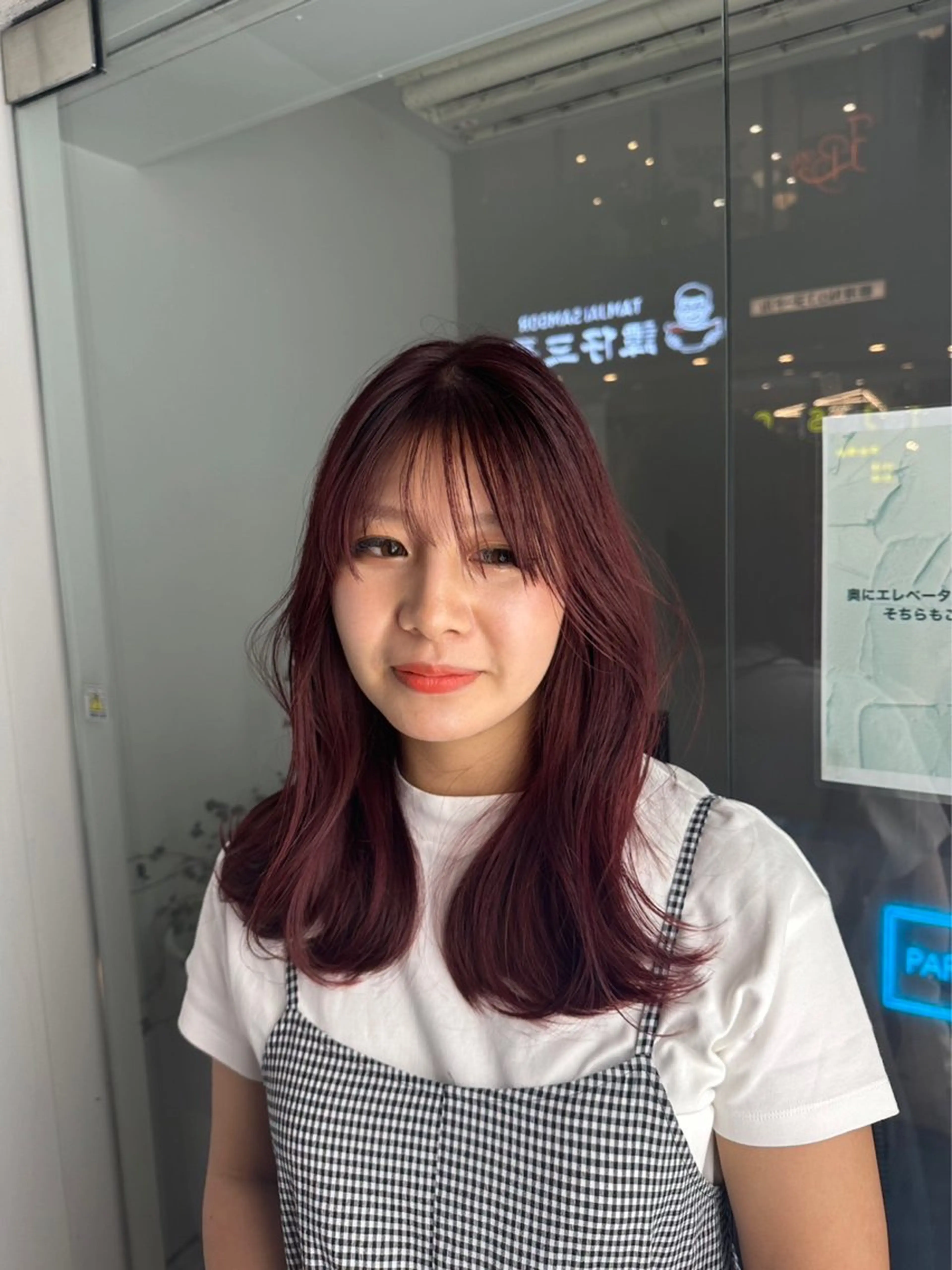 セミロング ヘアカラー 韓国ヘアメンズ・レデ ィース特化ミクのヘアスタイル