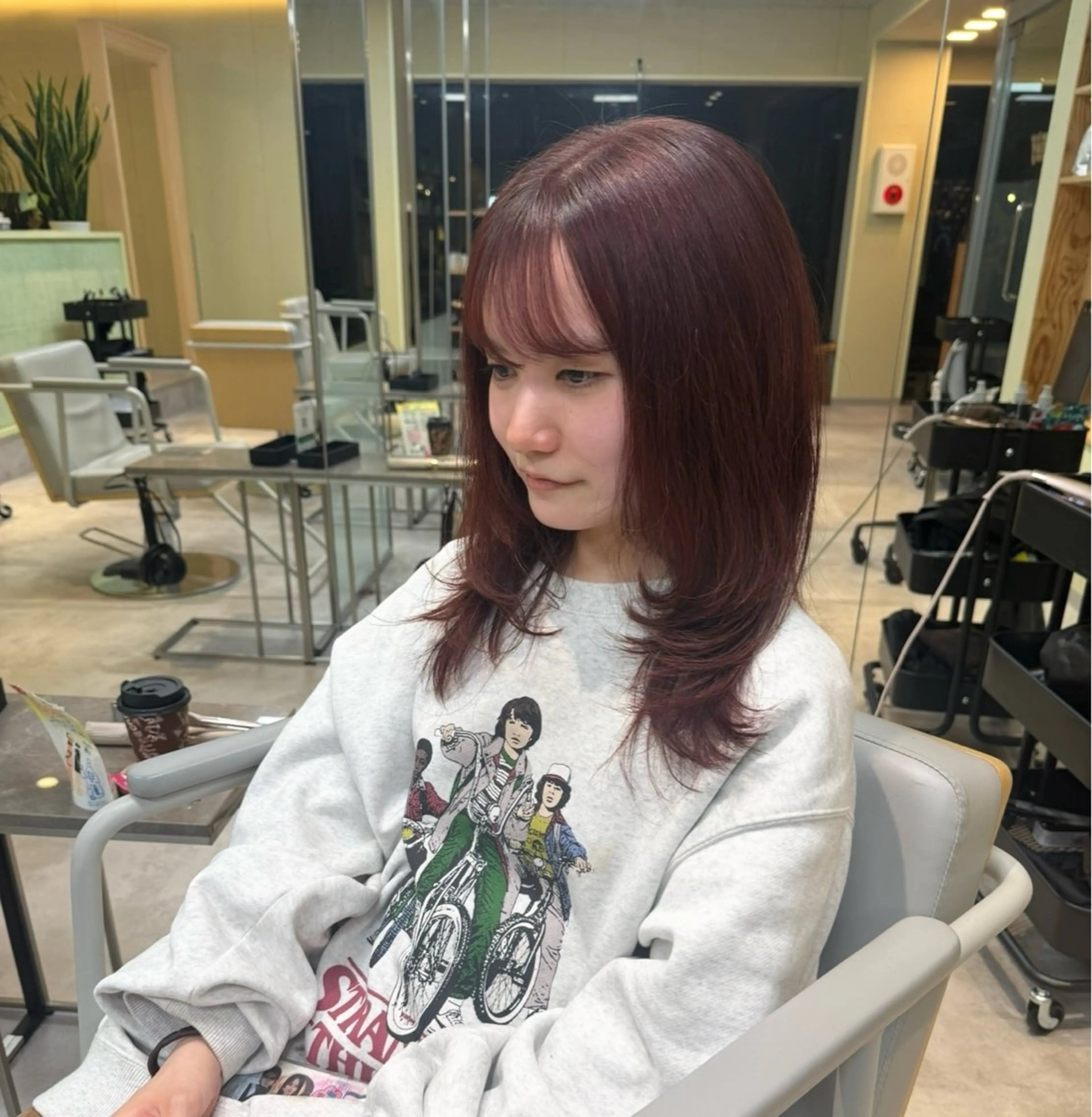 ミディアム 八村 一花のヘアスタイル