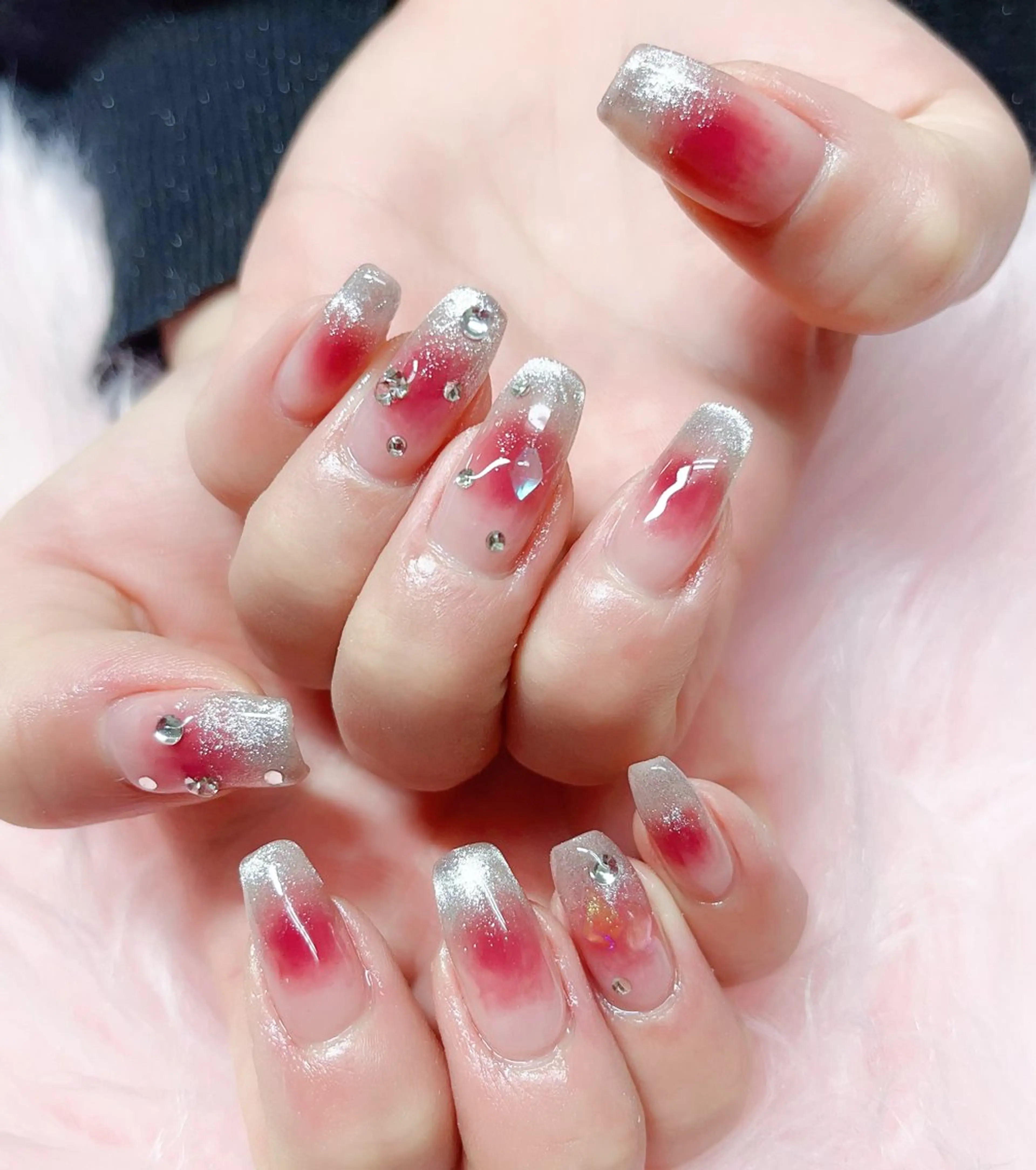 ネイル ハンドネイル MoonNail ユリ🌸のネイルデザイン