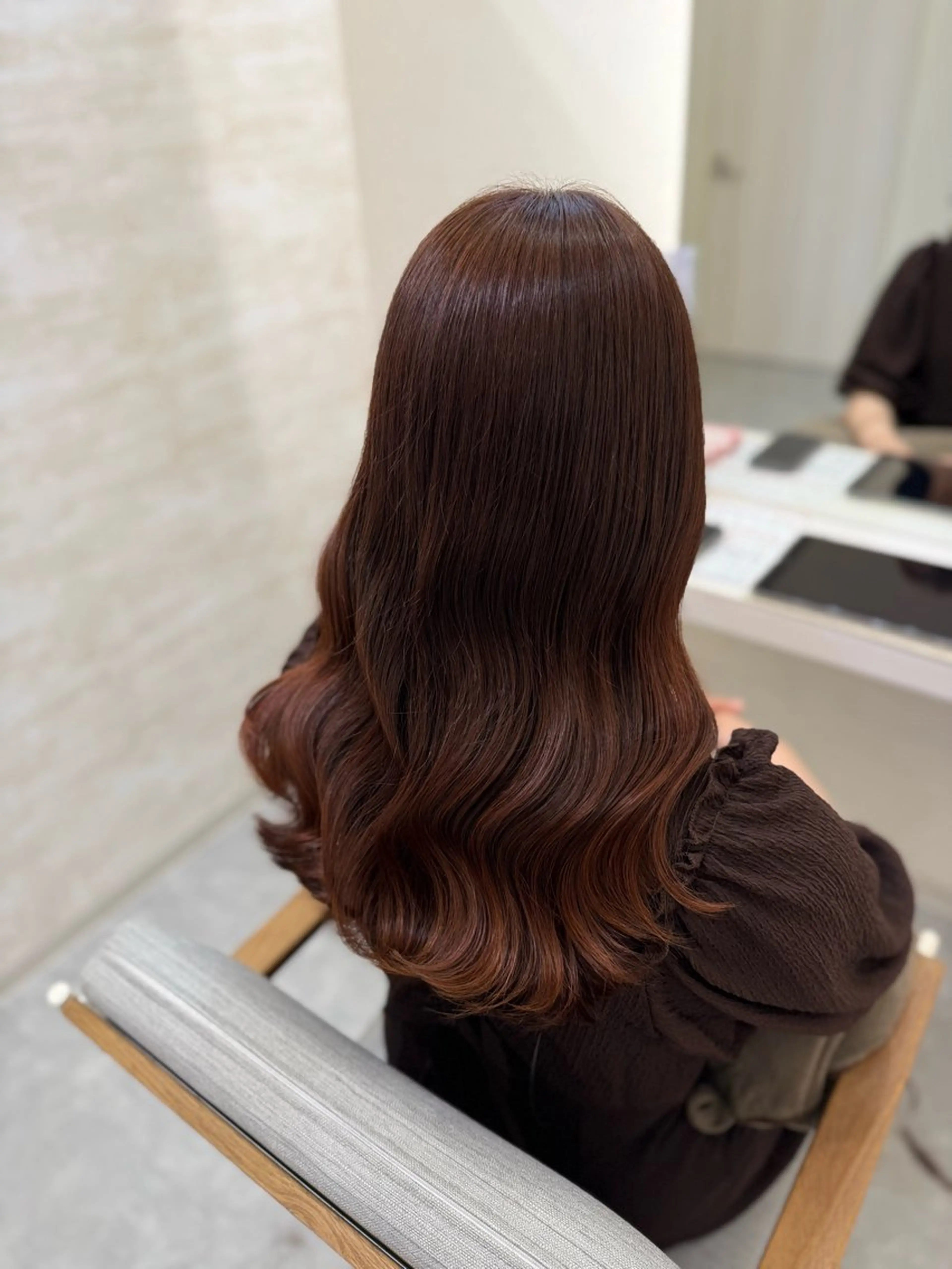 セミロング カラー ブリーチ ブラウンカラー ブリーチなしカラー オレンジ オレンジブラウン カット ヘアカラー トリートメント 髪質改善&艶感カラー 🪄岡井美結のヘアスタイル