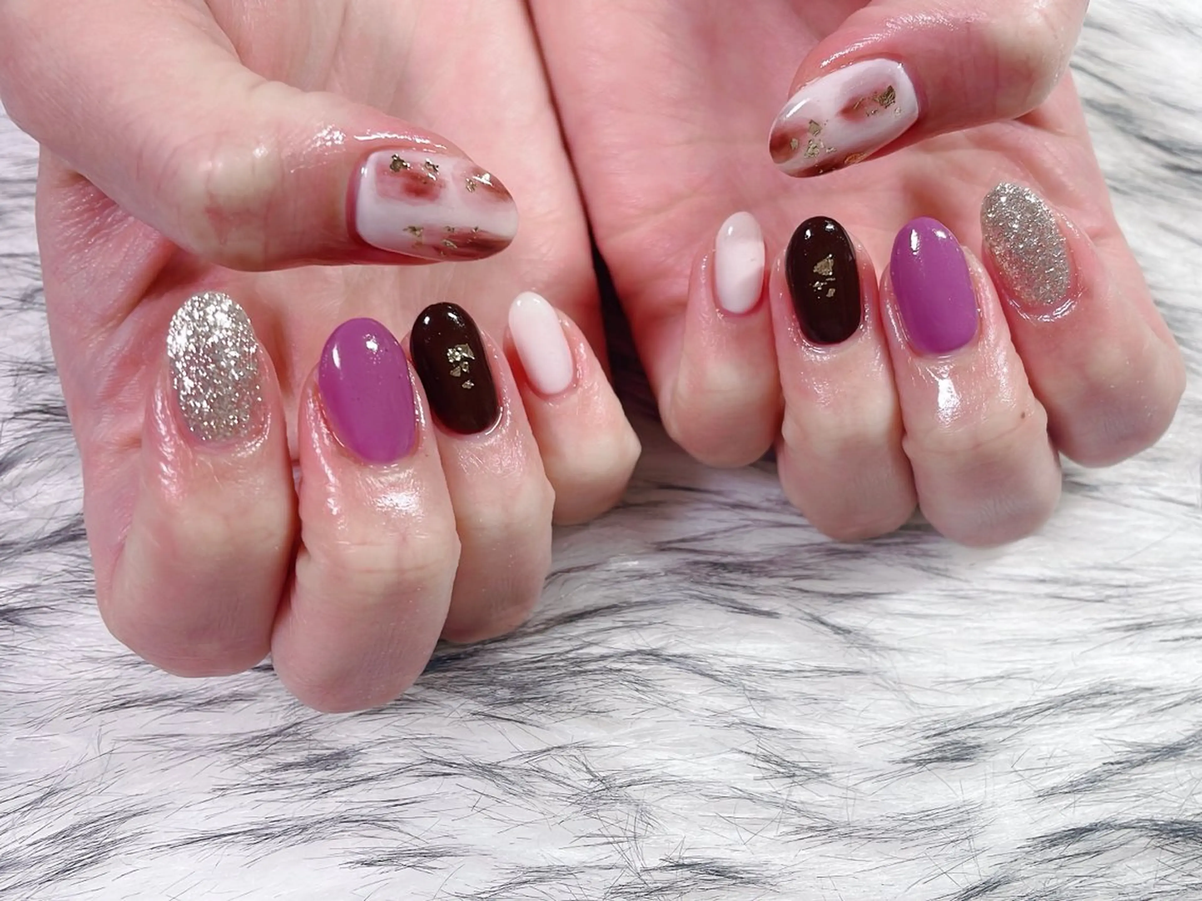 ネイル オーロラネイル フットネイル フレンチネイル ジェルネイル 韓国ネイル ハンドネイル kiki nail &brow二子玉川の眉毛・アイブロウイメージ