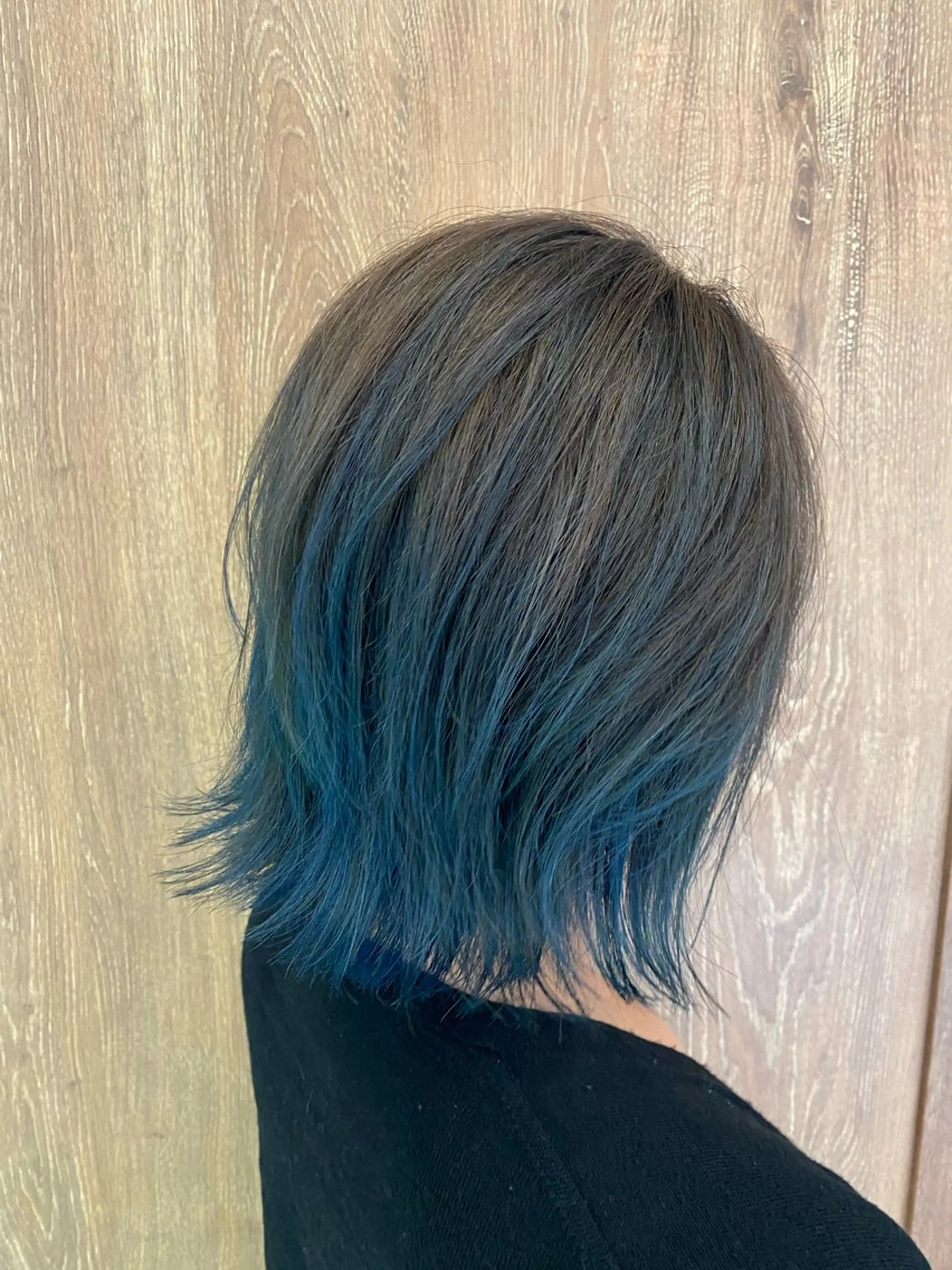 ミディアム カラー 小坂 麻綾のヘアスタイル