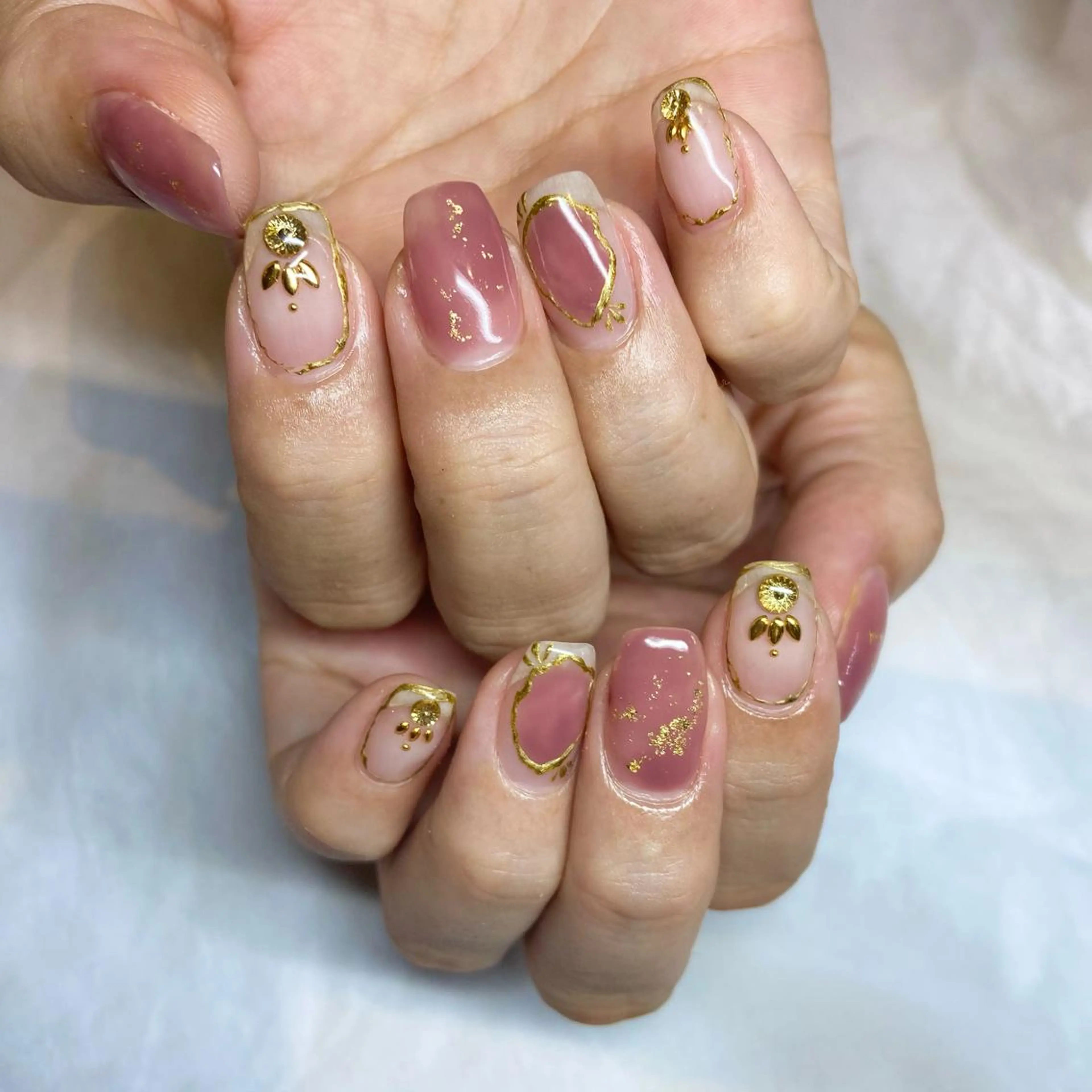 ネイル ハンドネイル happiness プライベートサロンのネイルデザイン