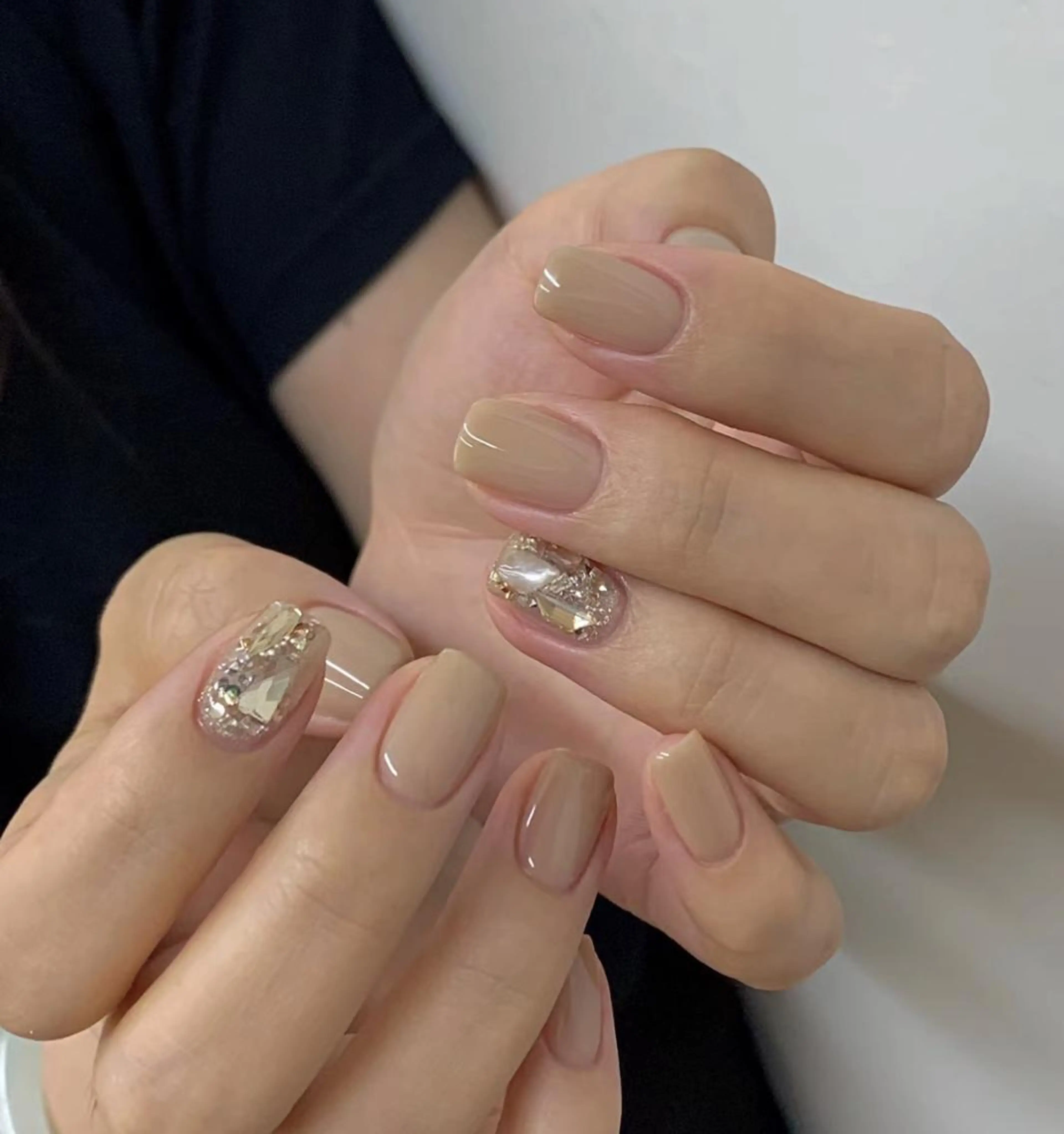 ネイル シンプルネイル Queens PUPUのネイルデザイン