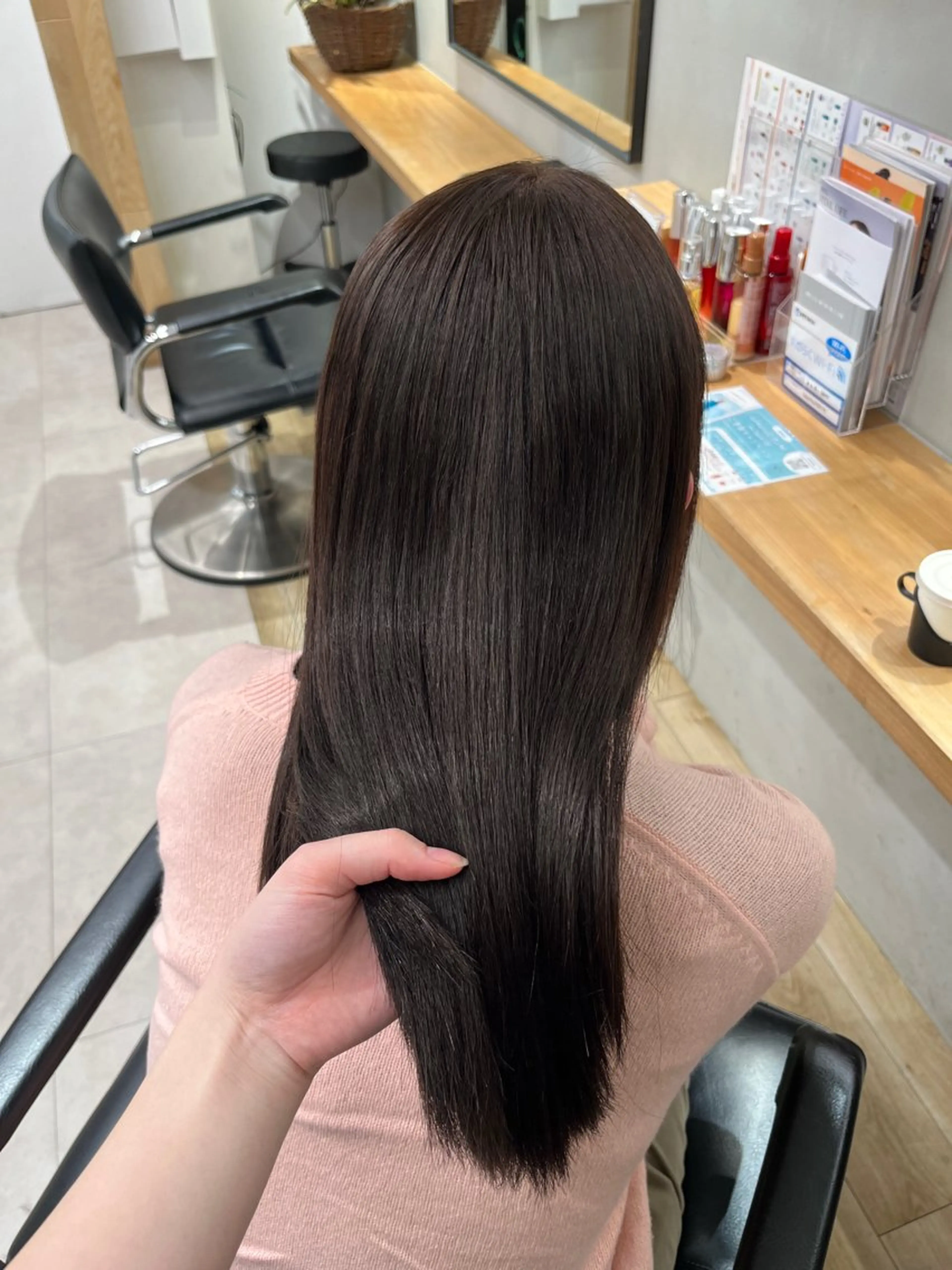 カラー lomalia ayuのヘアスタイル