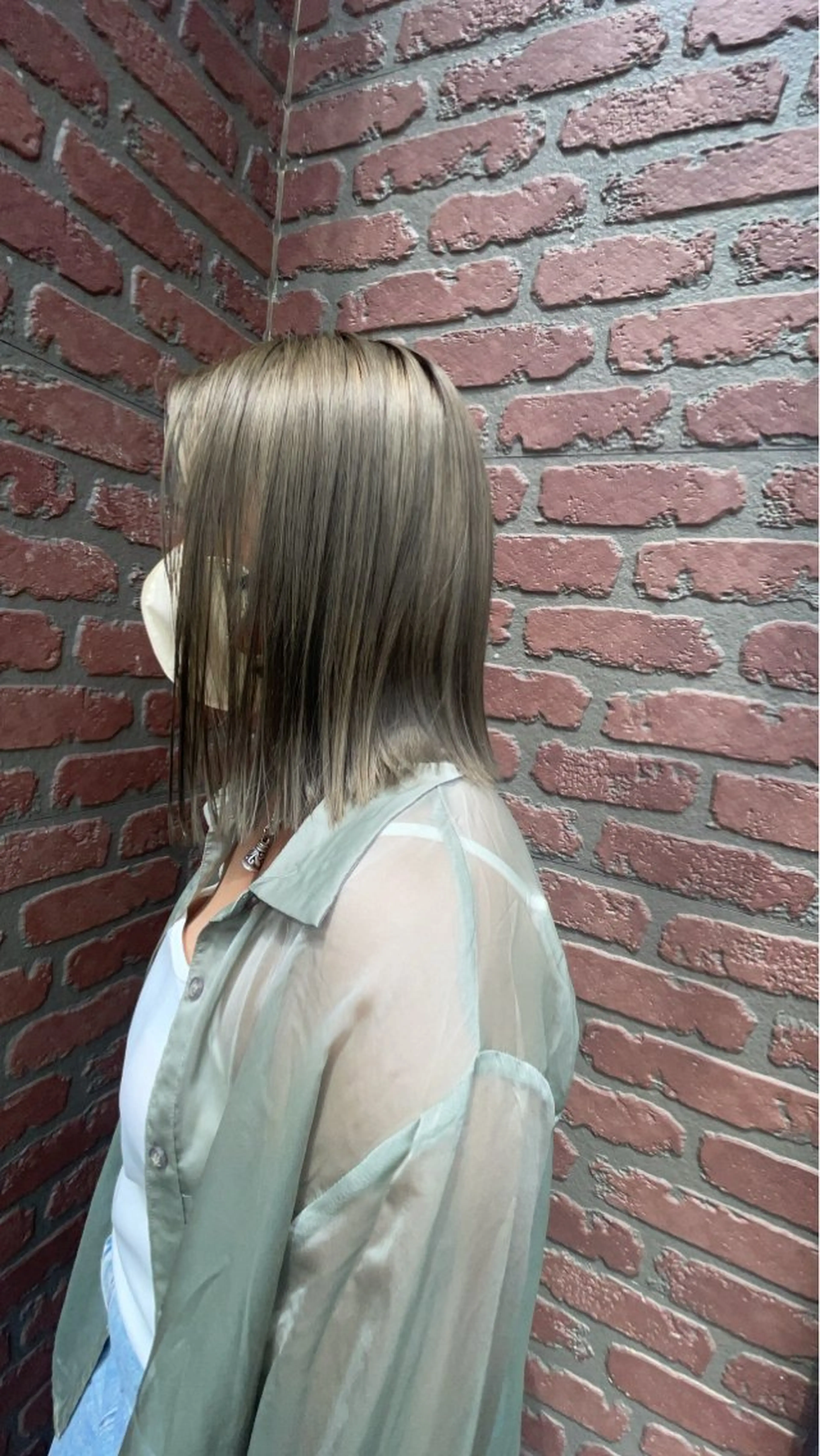 ミディアム カラー ベージュカラー ブリーチ 寺田 さゆみのヘアスタイル