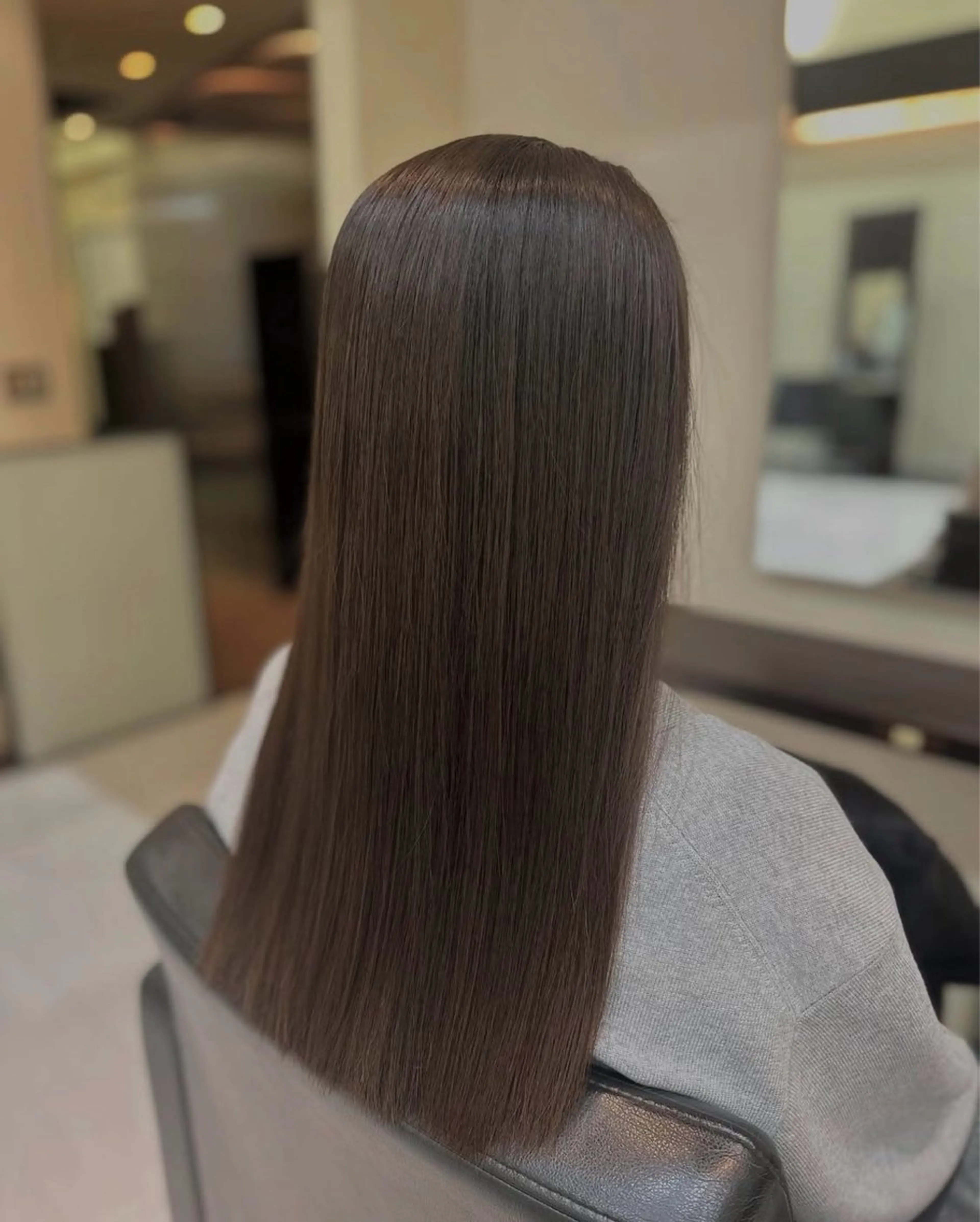 ロング カラー ヘアカラー 伊奈 愛唯のヘアスタイル