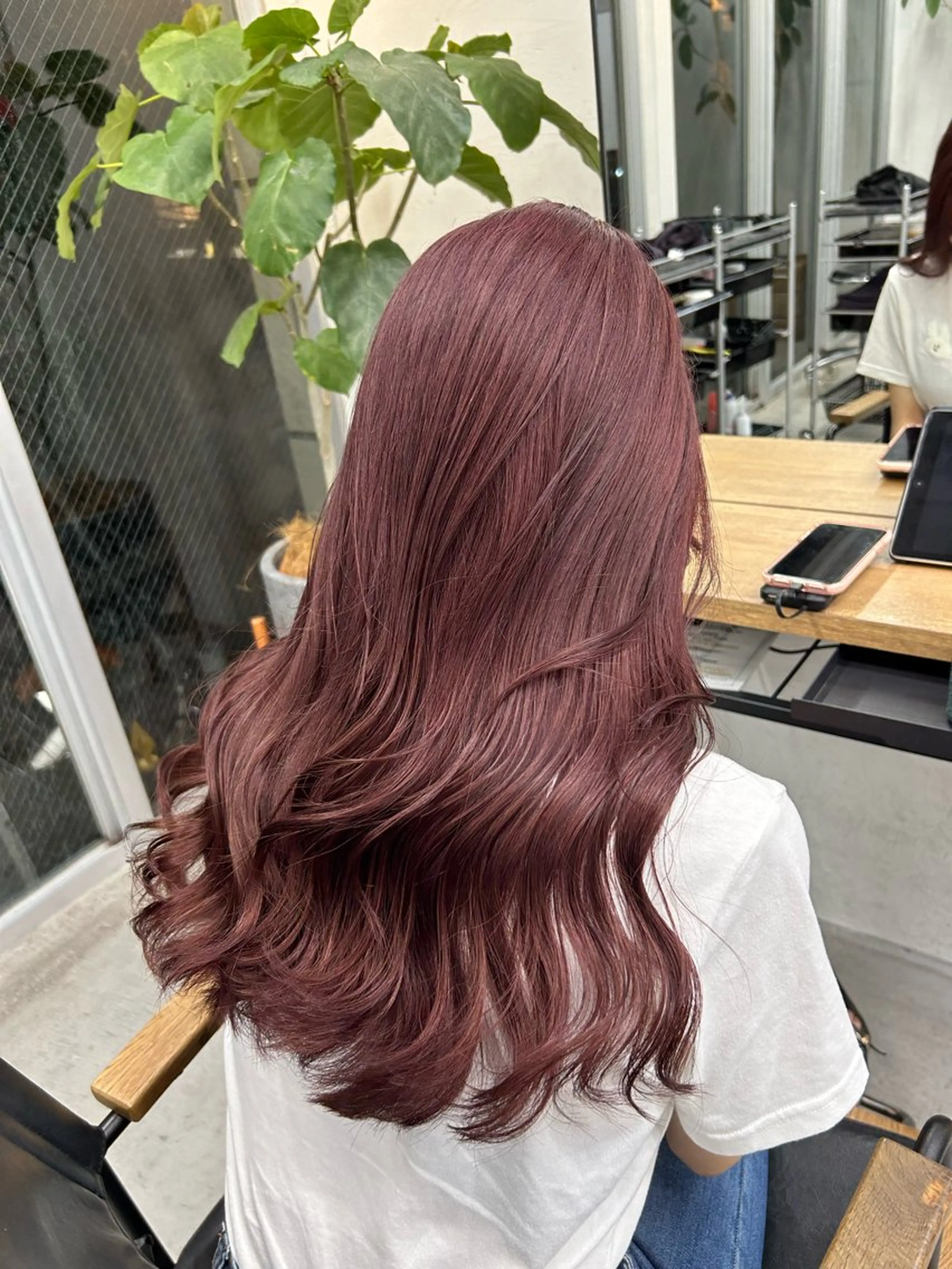 ミディアム カラー ブリーチ ダブルカラー ブリーチなしカラー ピンクカラー トリートメント RYOSUKE ハイトーンのヘアスタイル