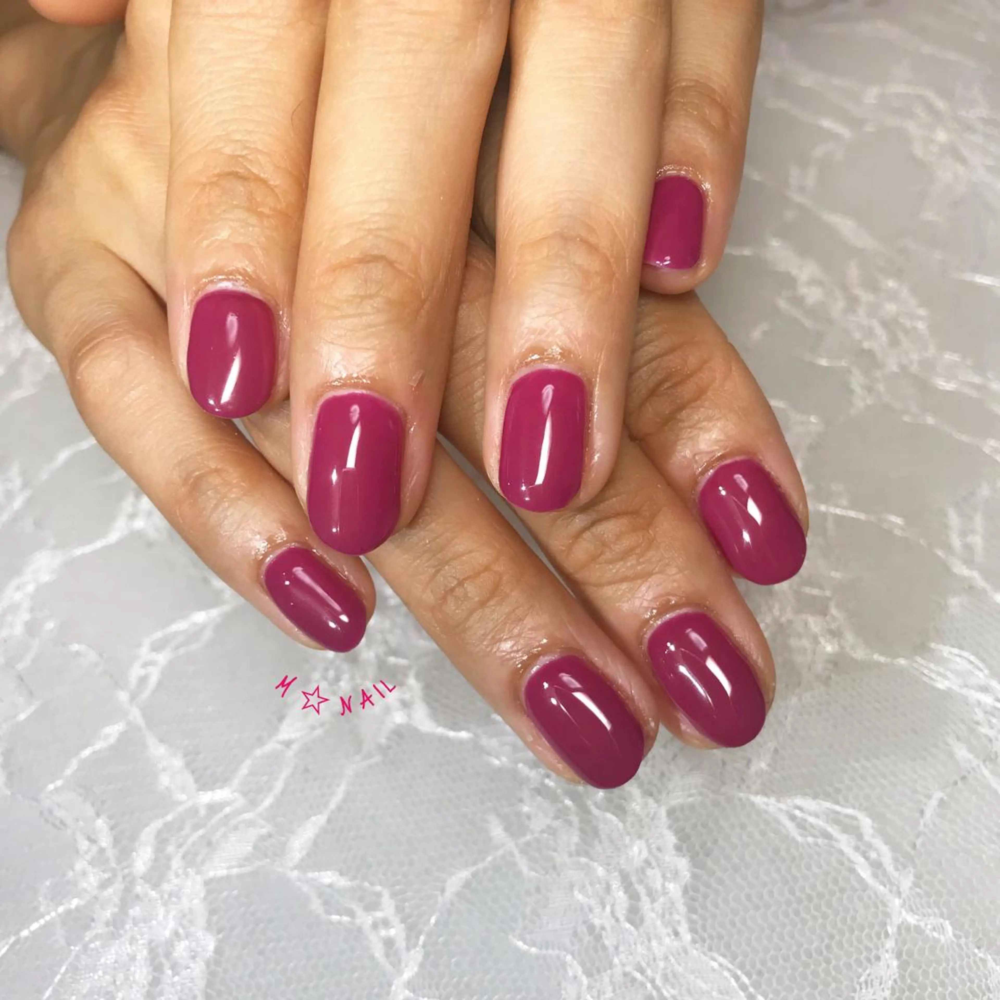 ネイル ワンカラーネイル シンプルネイル ハンドネイル COCO +のエステ・リラクイメージ