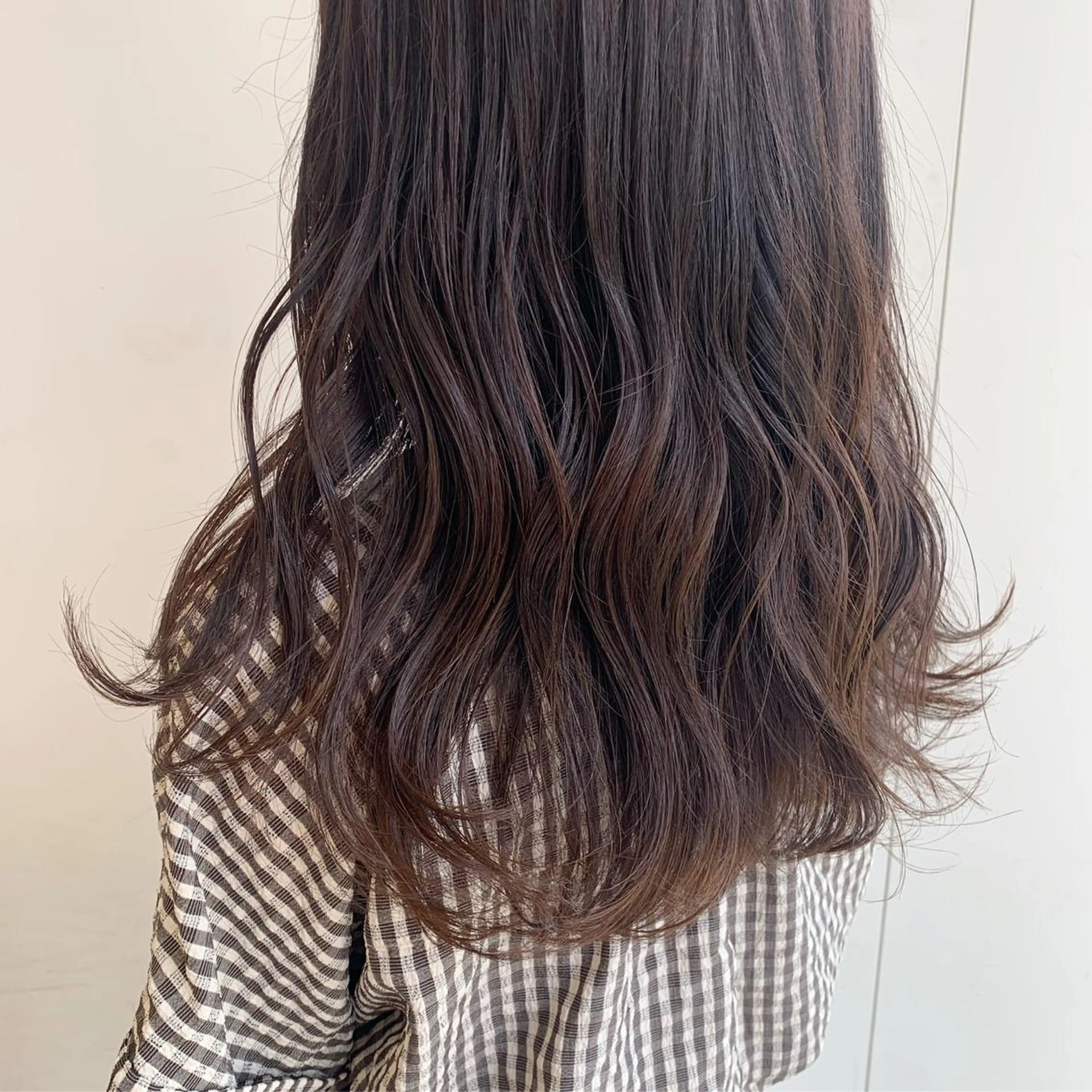 カラー 山口 莉奈のヘアスタイル