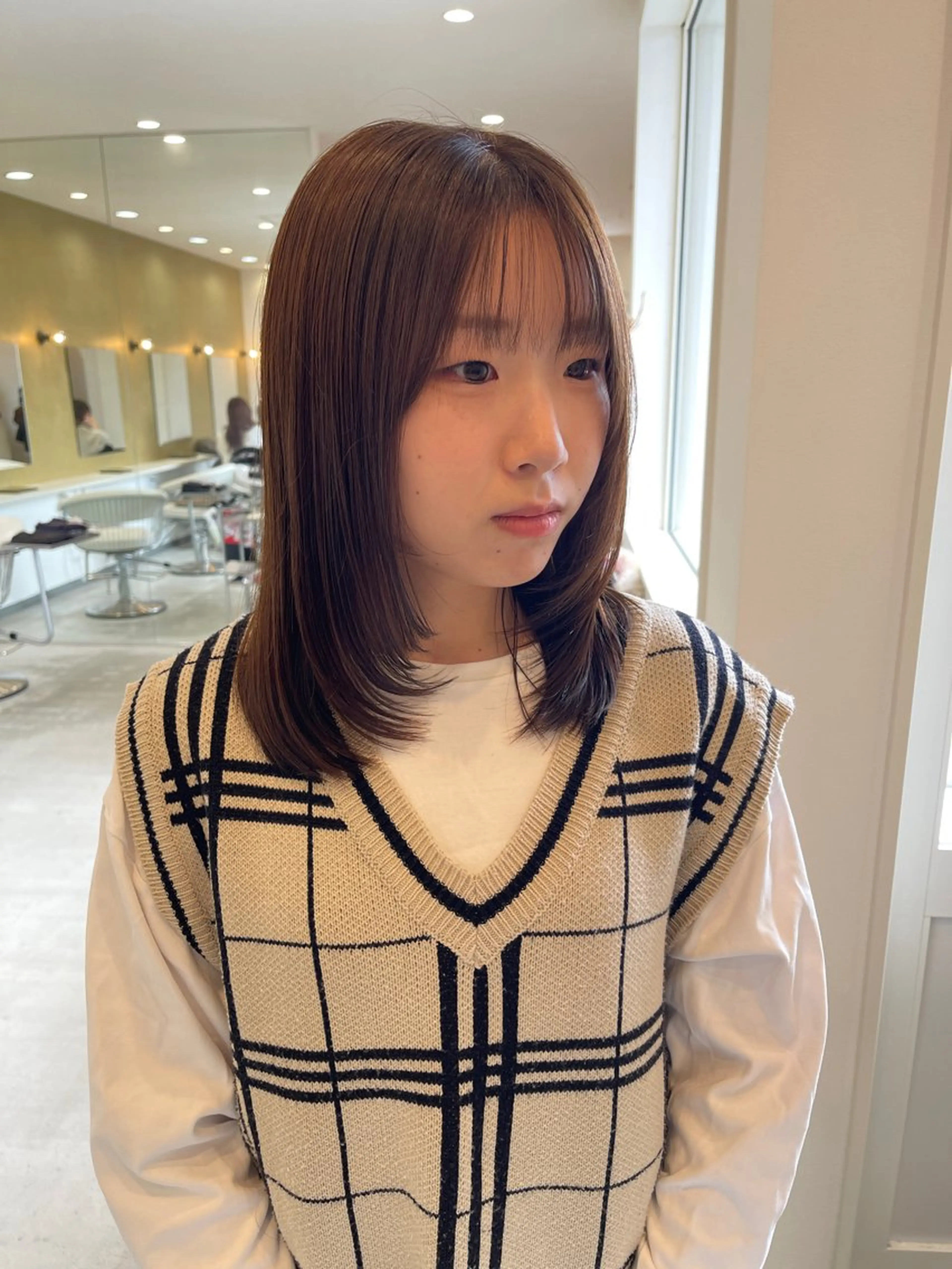 ミディアム ミディアムレイヤー レイヤーカット 川口 颯也のヘアスタイル