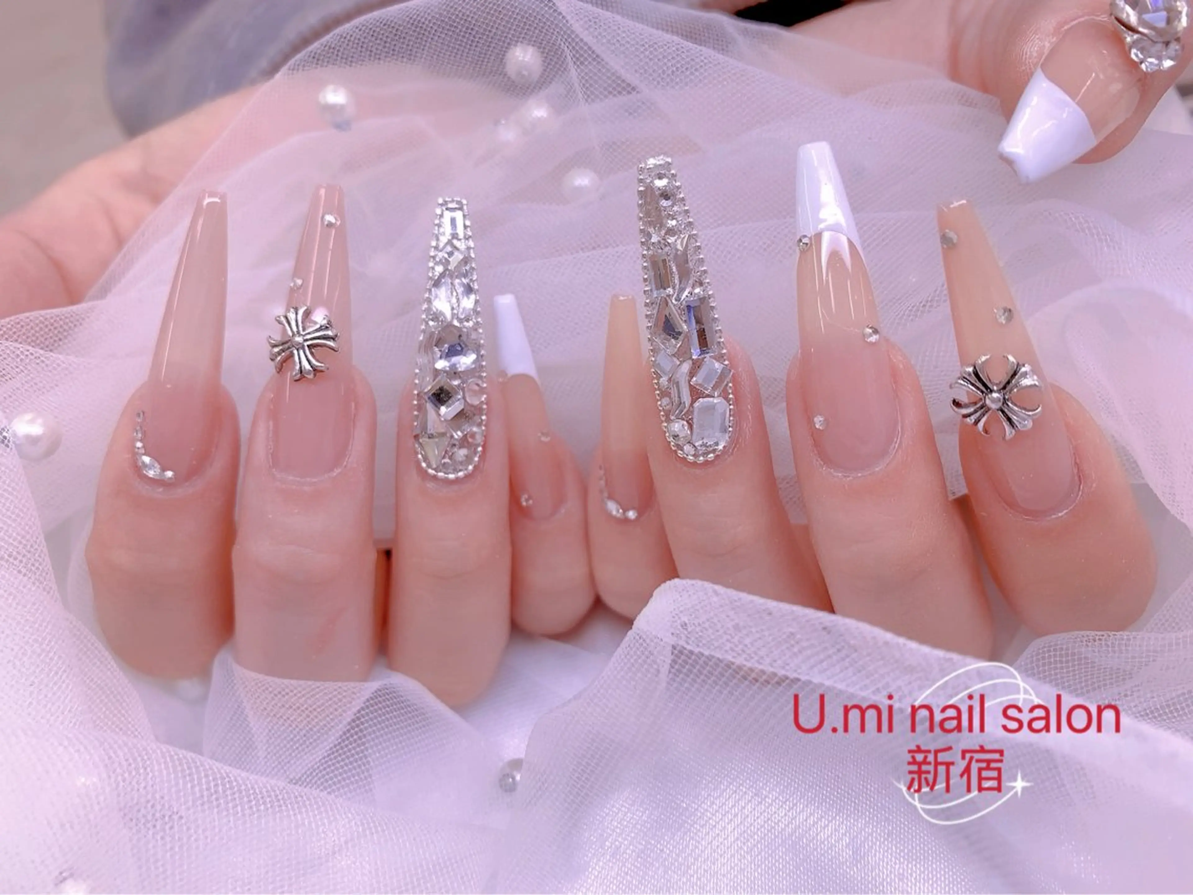 ネイル ボルドー チークネイル 長さ出し フレンチネイル ジェルネイル UMI ネイルサロン新宿🎀のネイルデザイン