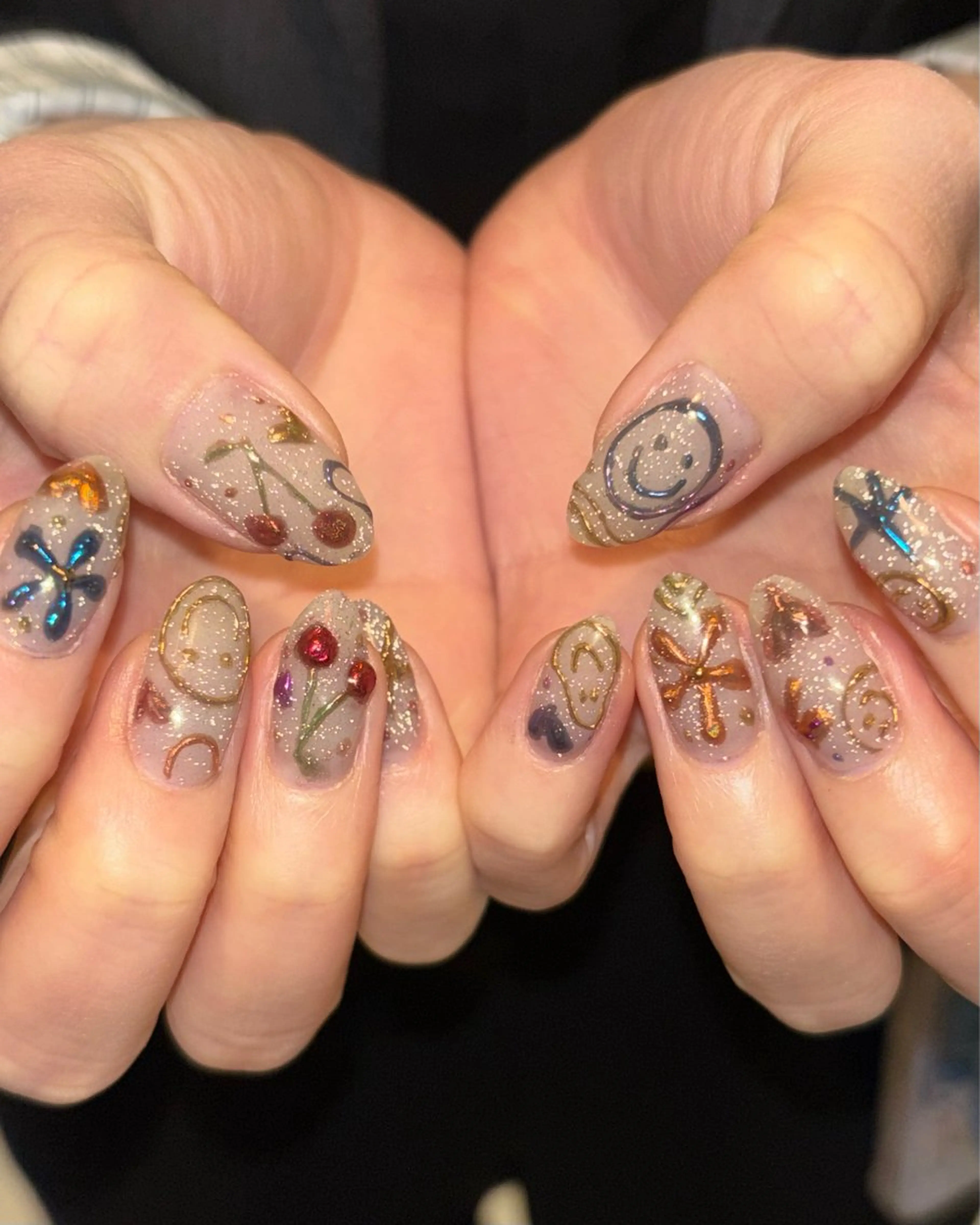 ネイル ハンドネイル 🪐富島彩夏 /海外nail🪐のネイルデザイン
